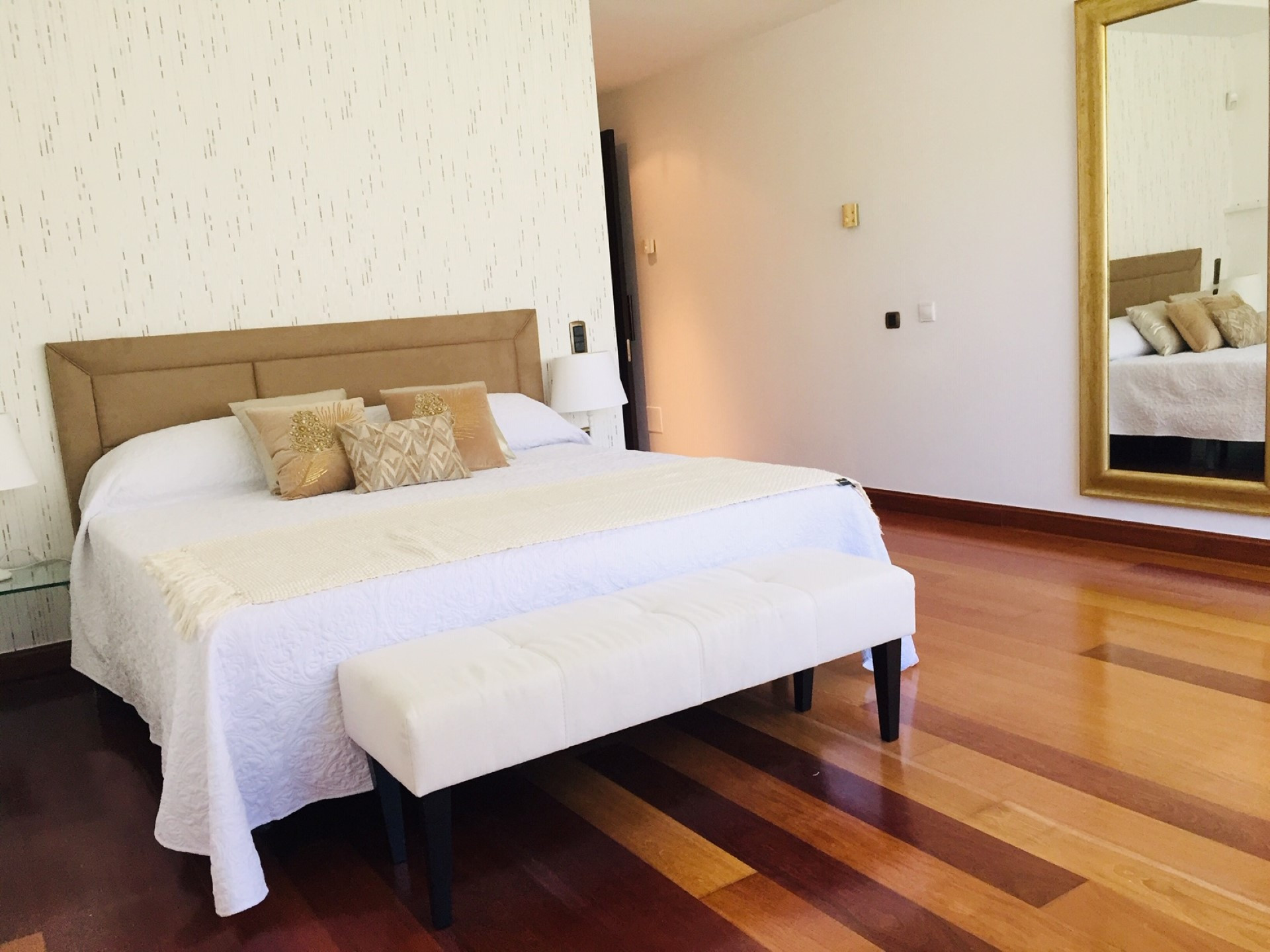 Apartamento de Lujo en Primera Linea de Puerto Banus.