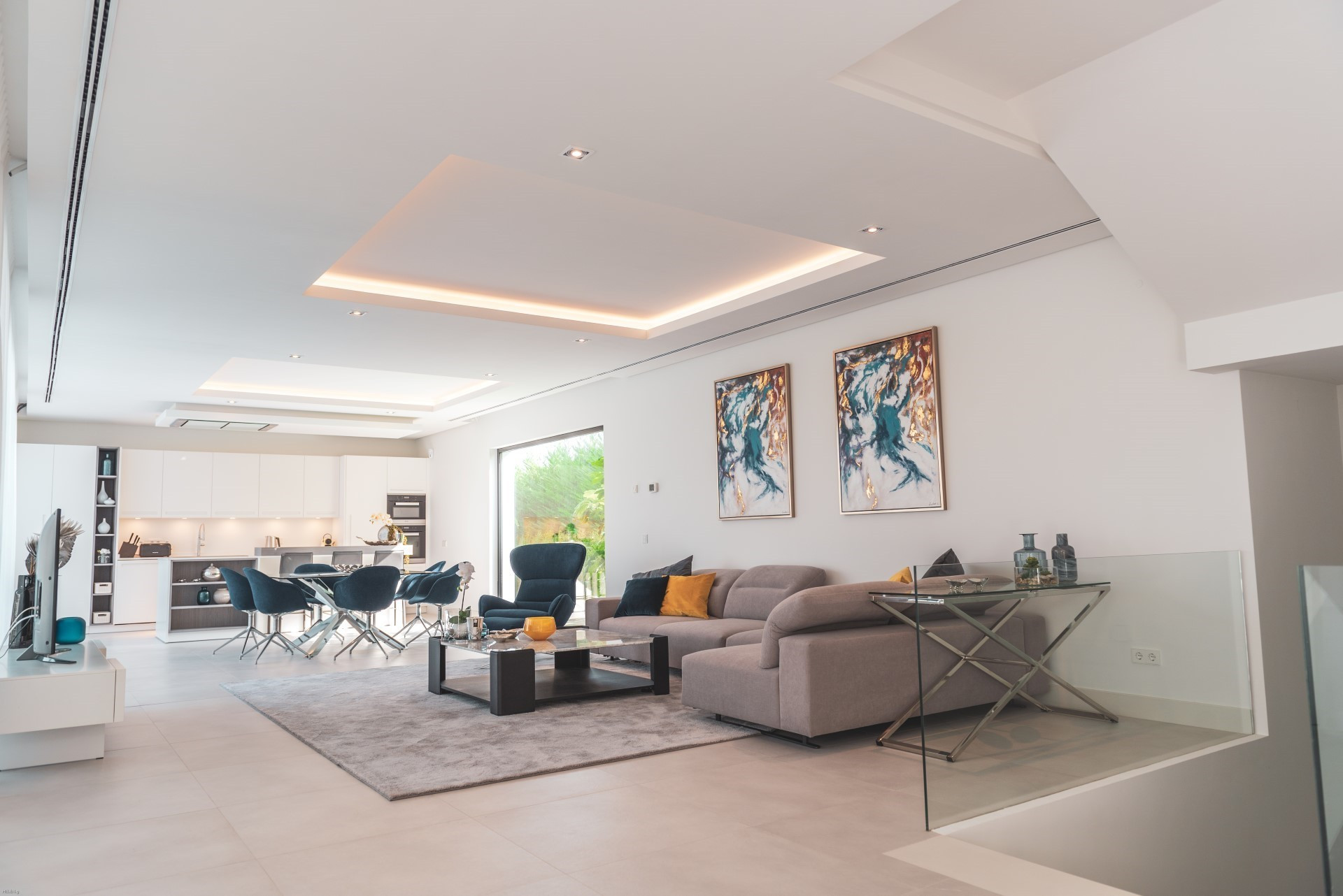 Impressive modern designer villas in Benahavis