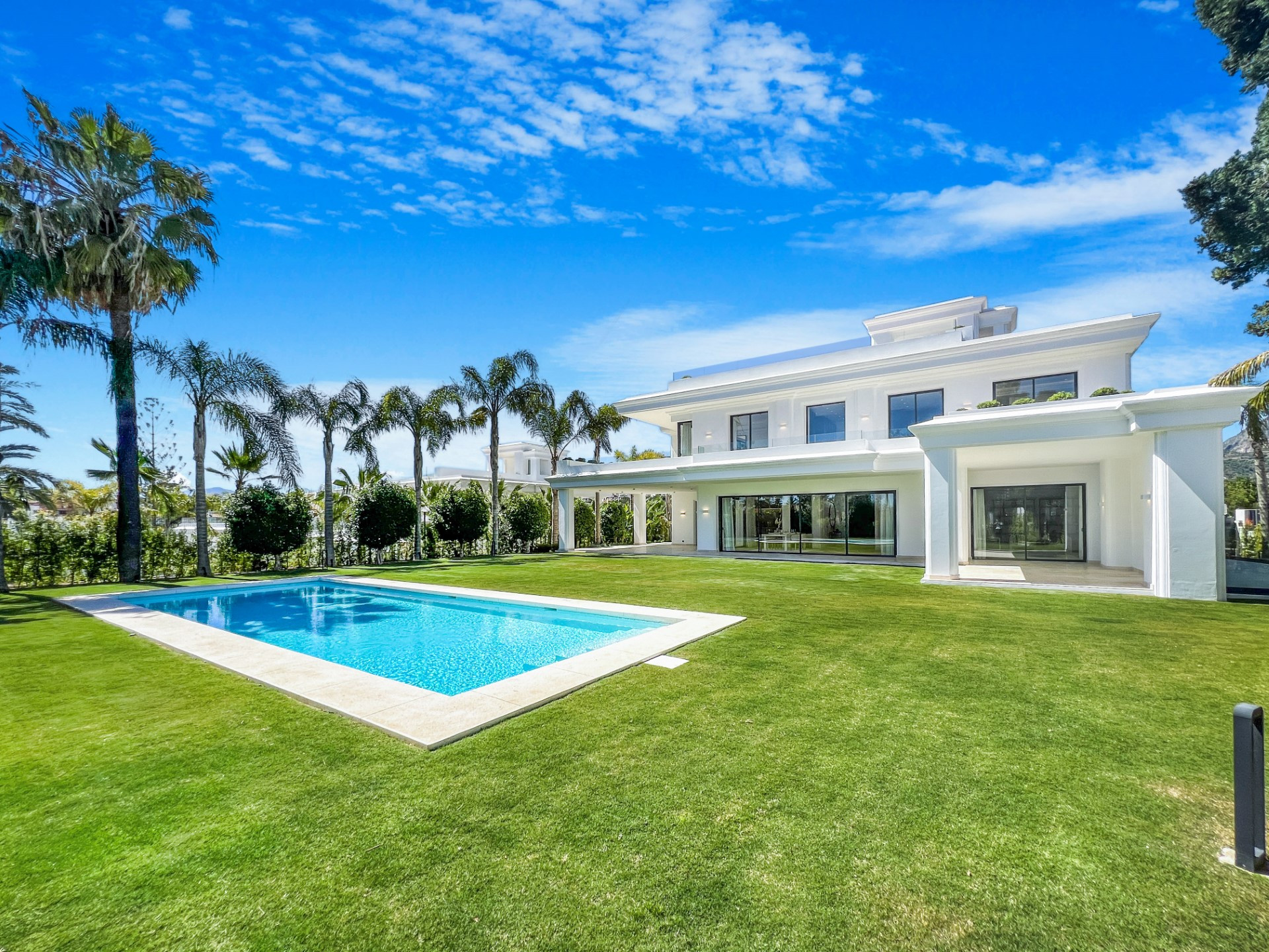 4 Villas exclusivas de 6 dormitorios en Lomas de Marbella Club