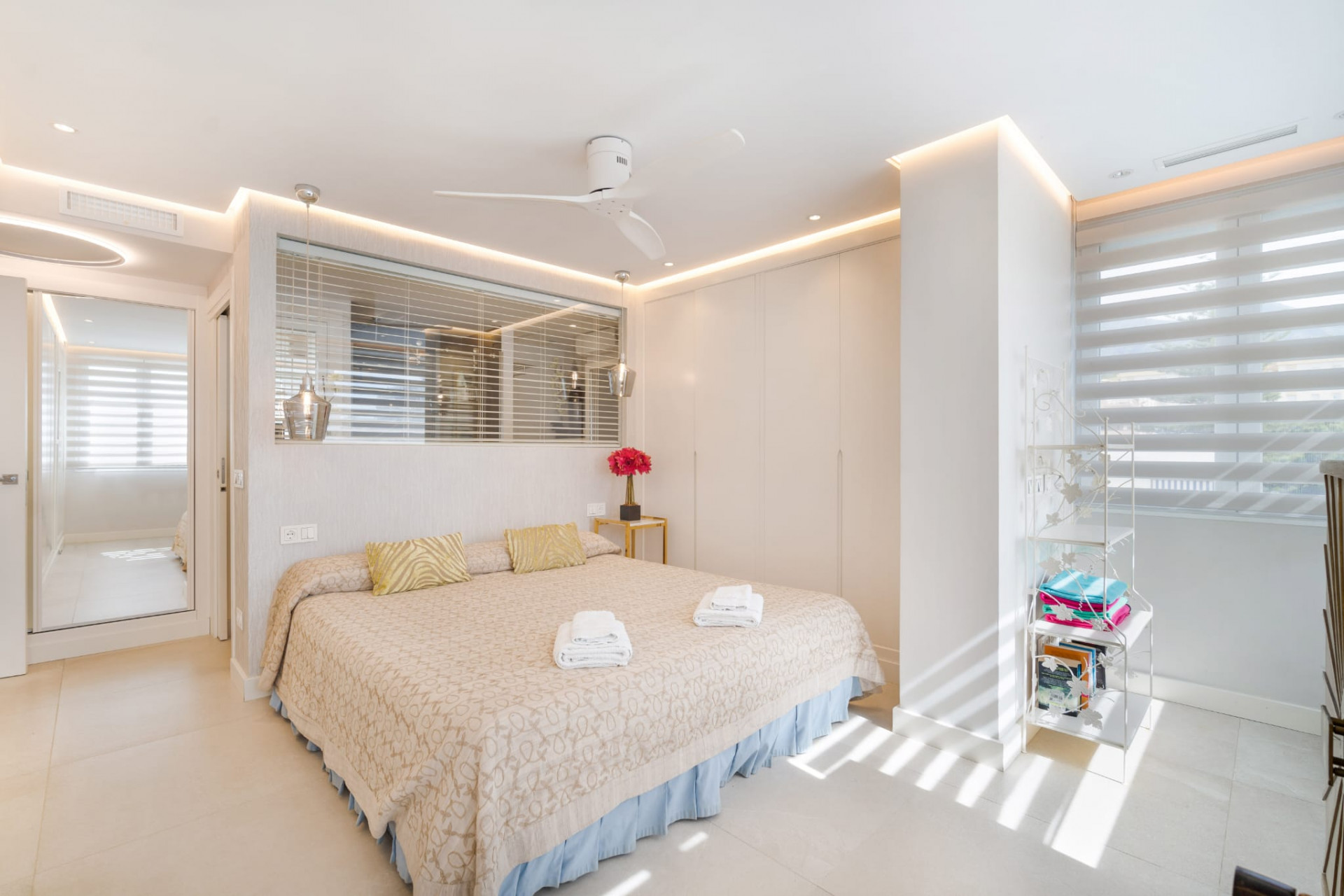 Completely refurbished 2 bedroom beachside apartment in Marbella center
