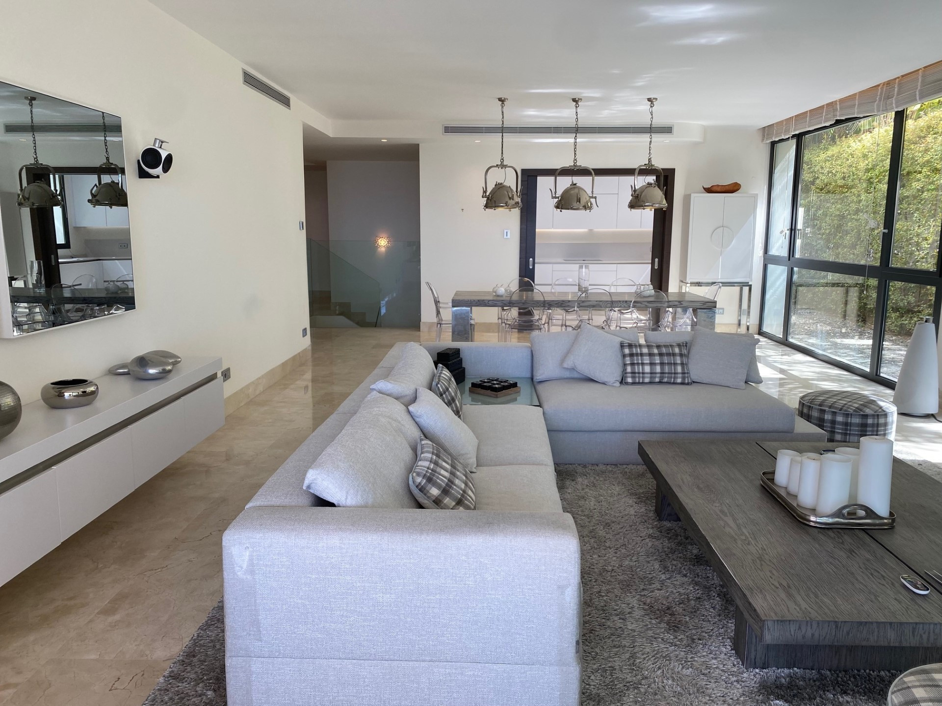 Impresionante apartamento dúplex en planta baja en La Reserva de Sierra Blanca