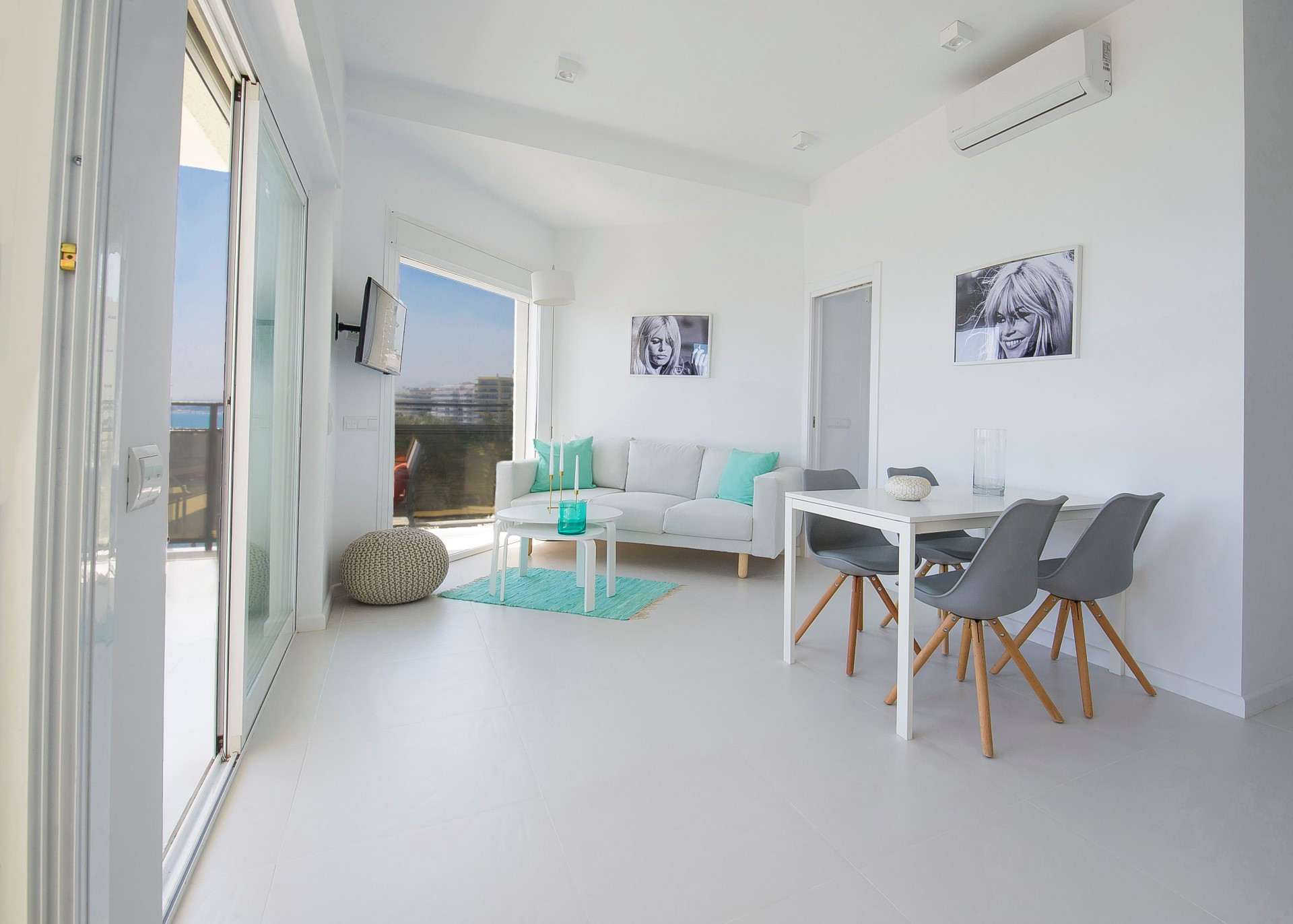 Frontline beach 2 bedroom apartment in Marbella centre