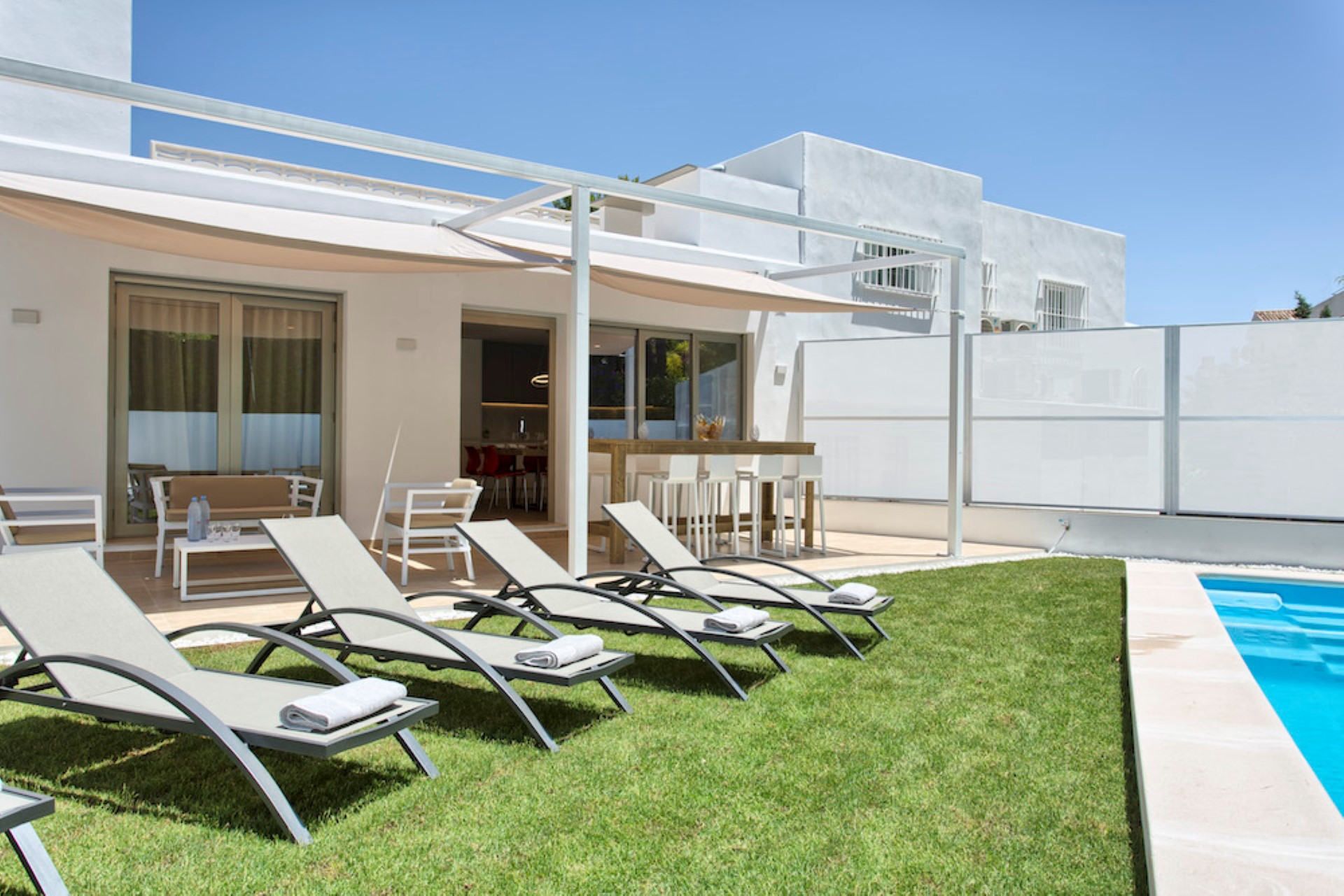 Fully refurbished 4 bedroom villa in Nueva Andalucía