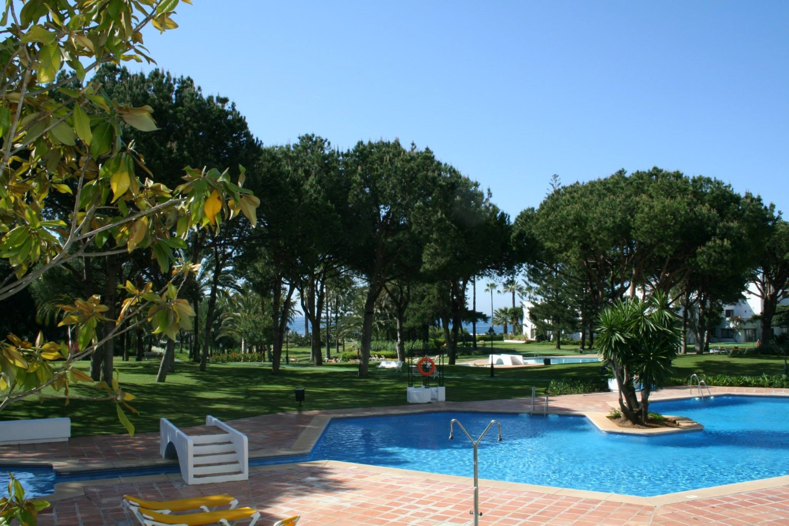 5 bedroom beach apartment in Playas del Duque, Puerto Banus