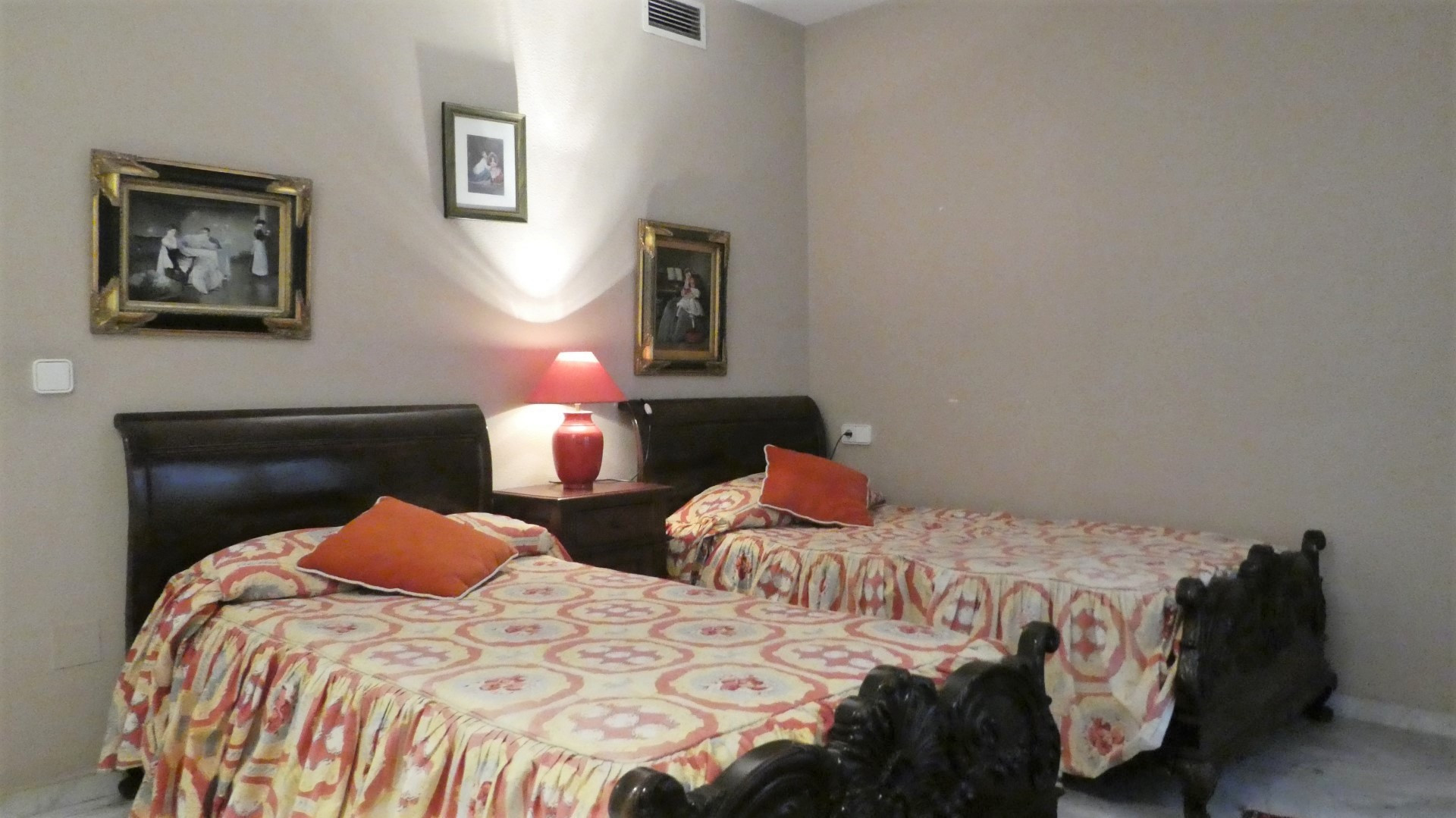 5 bedroom beach apartment in Playas del Duque, Puerto Banus