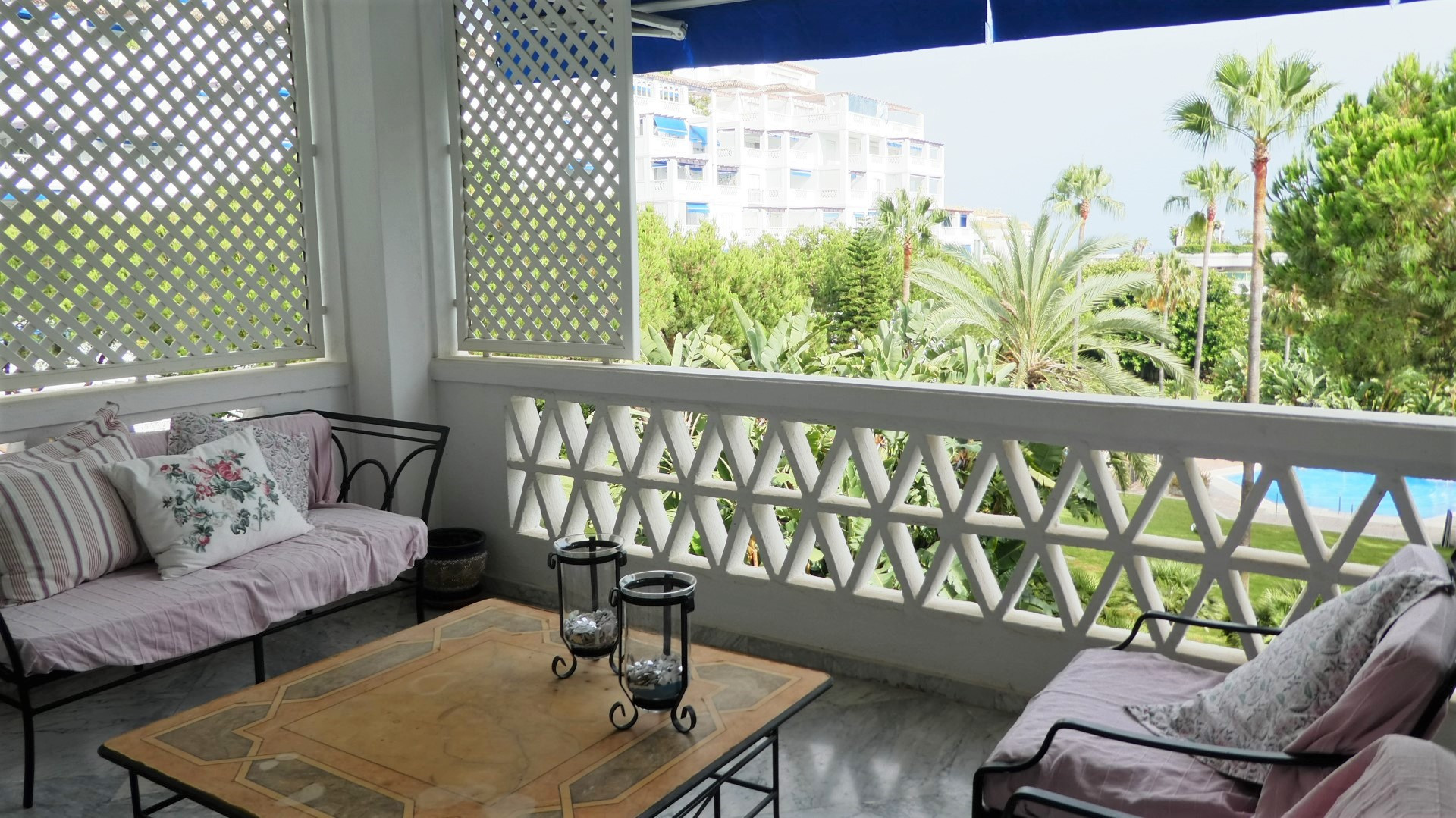 5 bedroom beach apartment in Playas del Duque, Puerto Banus