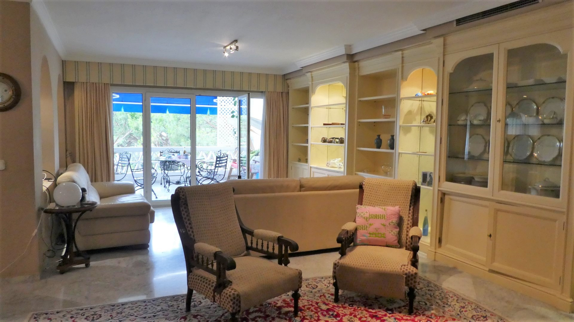 5 bedroom beach apartment in Playas del Duque, Puerto Banus