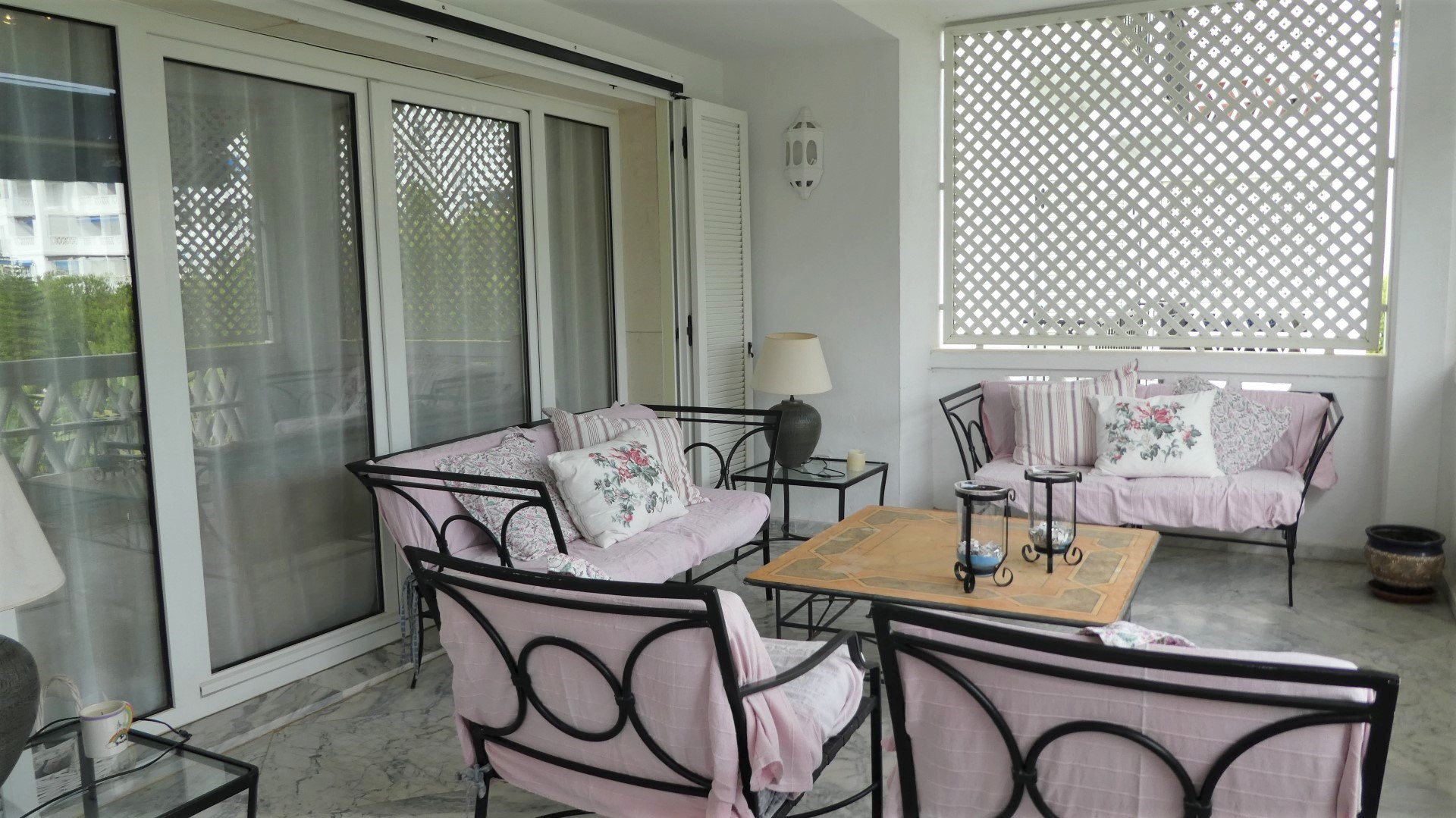 5 bedroom beach apartment in Playas del Duque, Puerto Banus