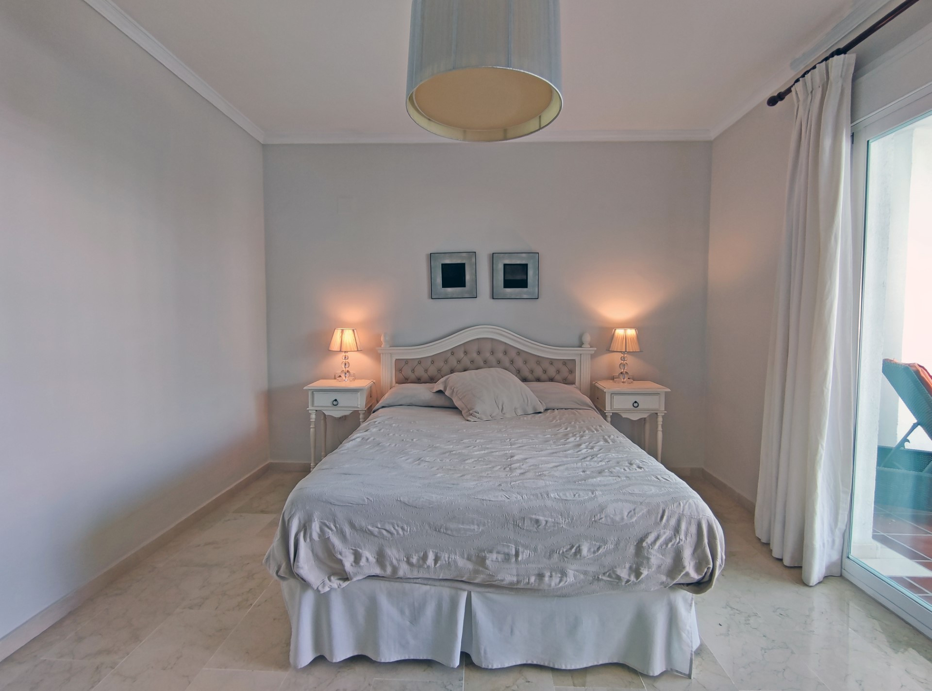 A beautiful 2 bedroom west facing apartment in Puerto Banus 