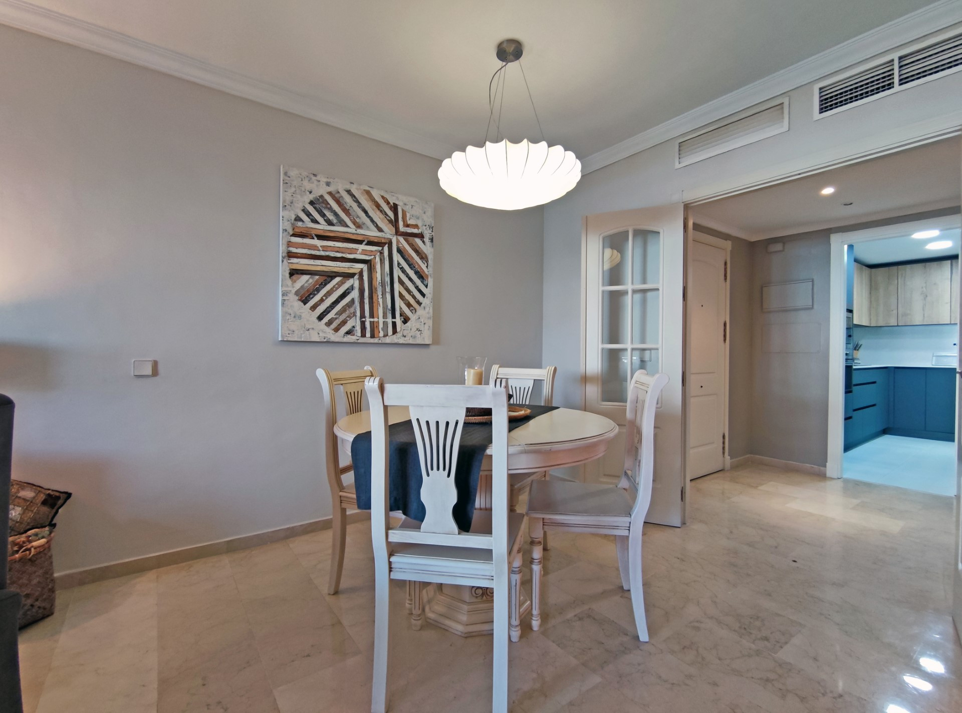 A beautiful 2 bedroom west facing apartment in Puerto Banus 