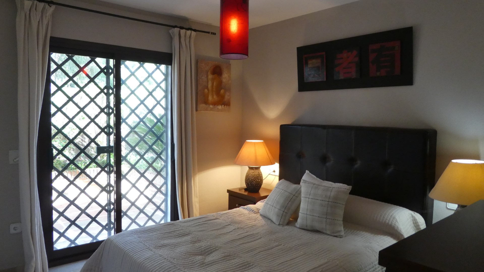 2 bedroom ground floor apartment on the Golden Mile
