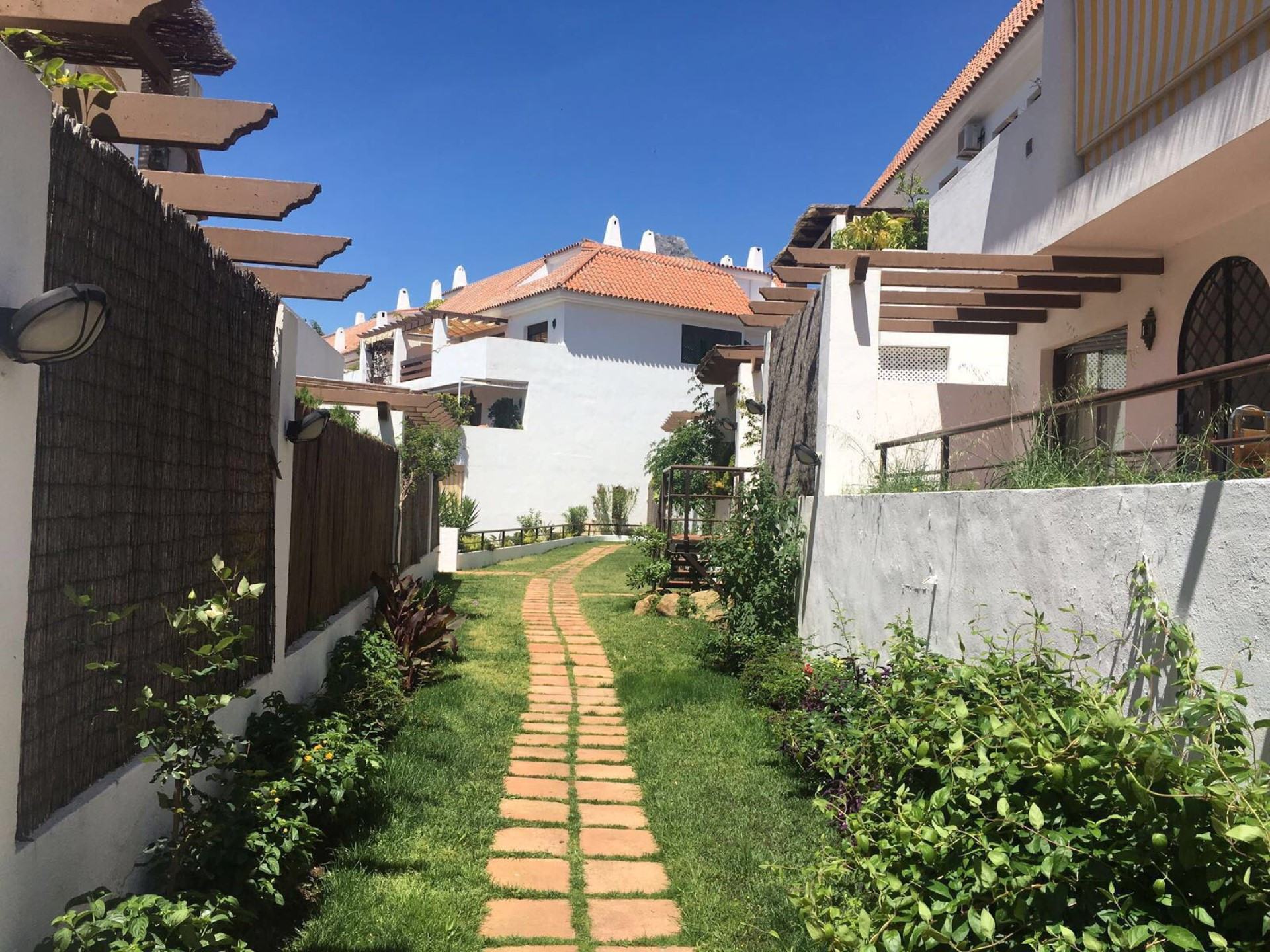 2 bedroom ground floor apartment on the Golden Mile