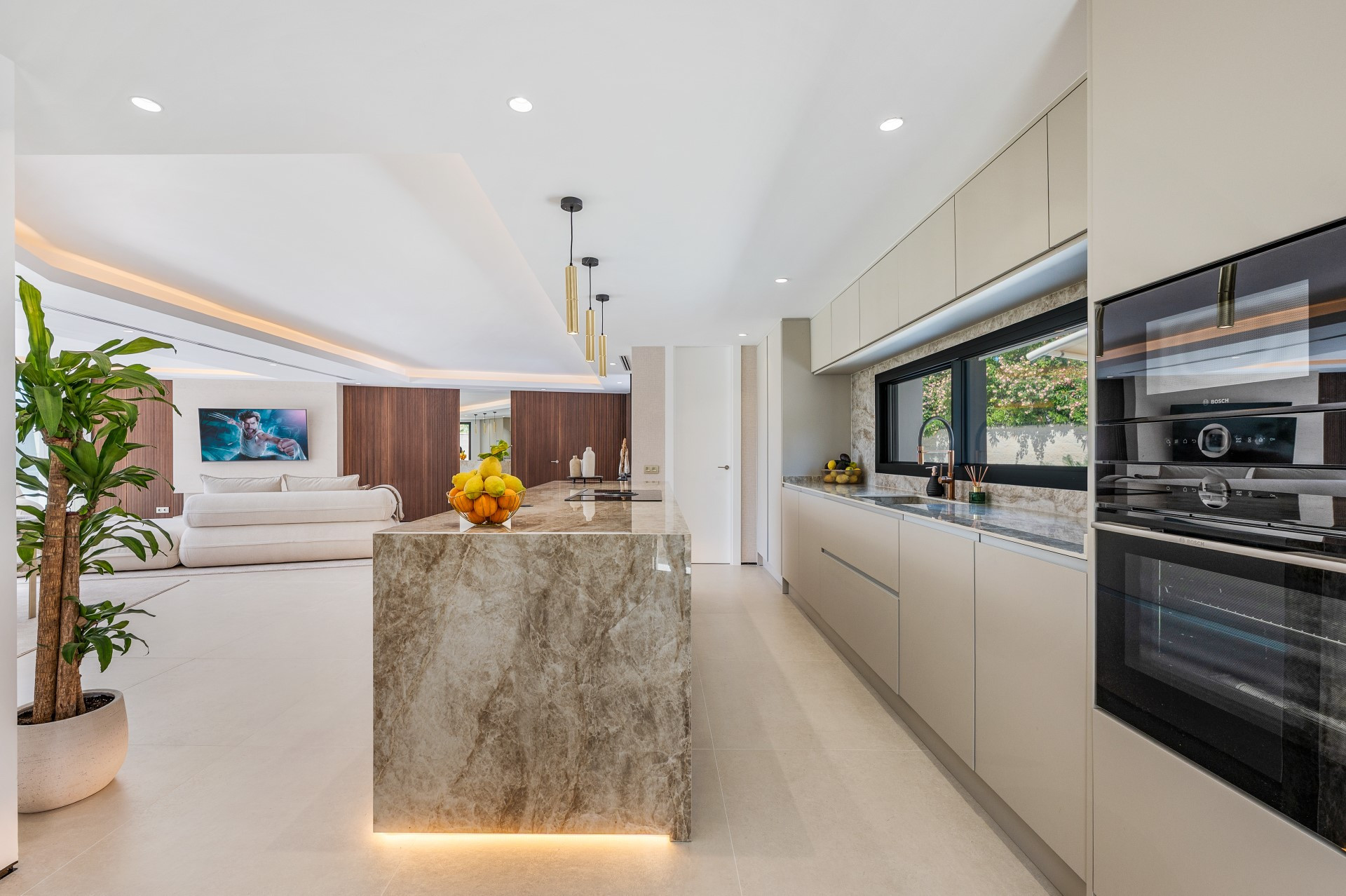 Unique modern 4 bedroom beachside villa in Marbesa