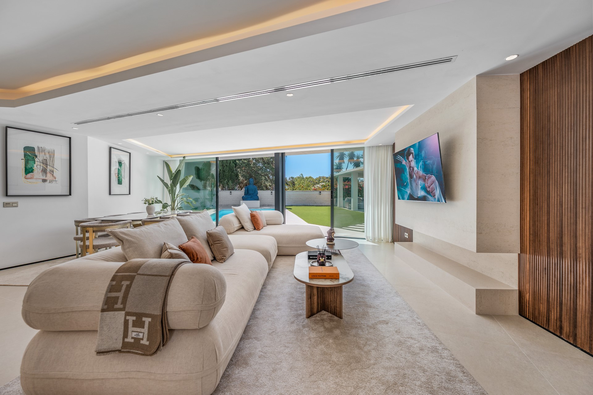 Unique modern 4 bedroom beachside villa in Marbesa