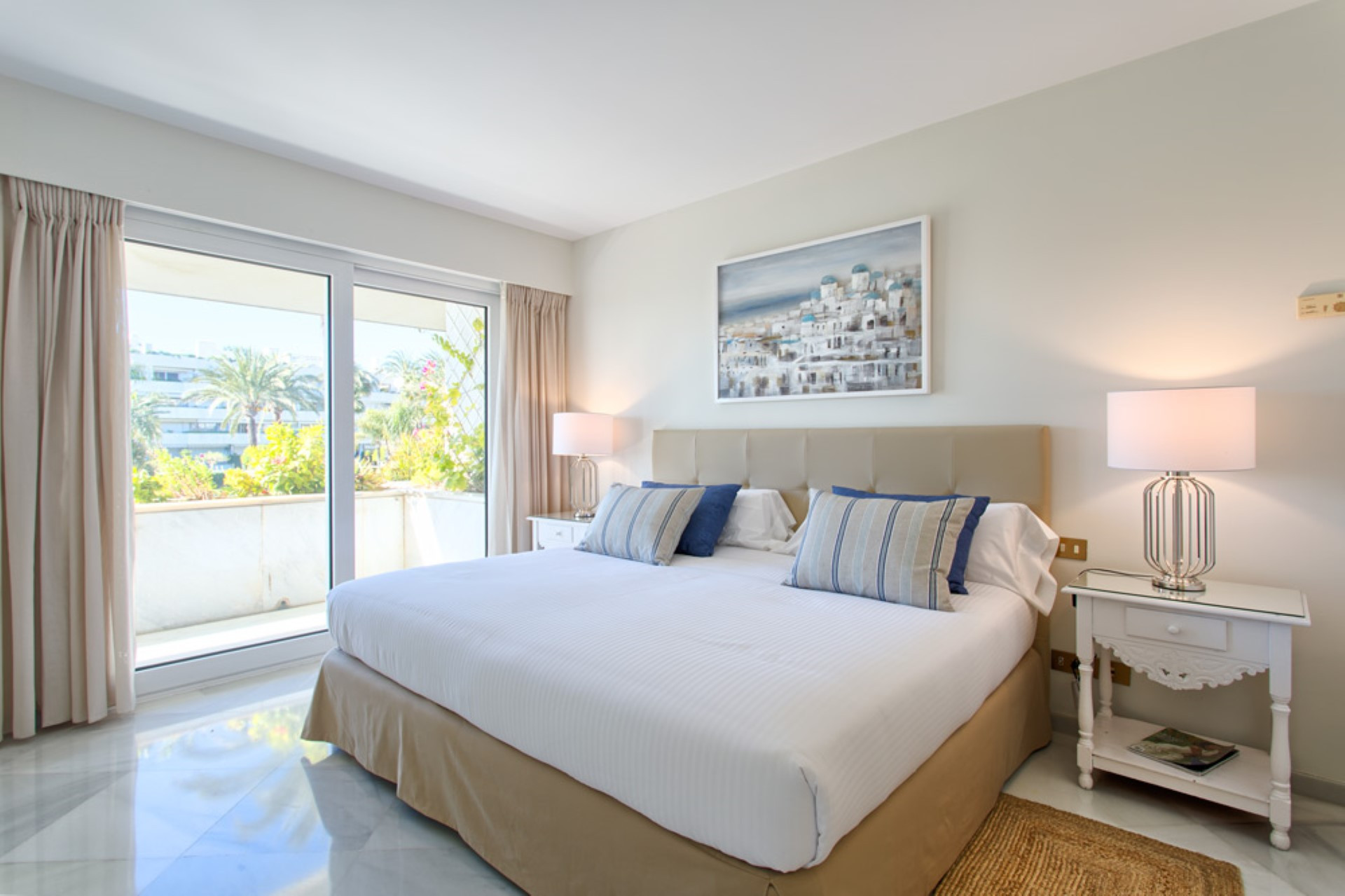 Stunning  3 bedrooms apartment  in  Los Granados,  firstline beach in Puerto Banus