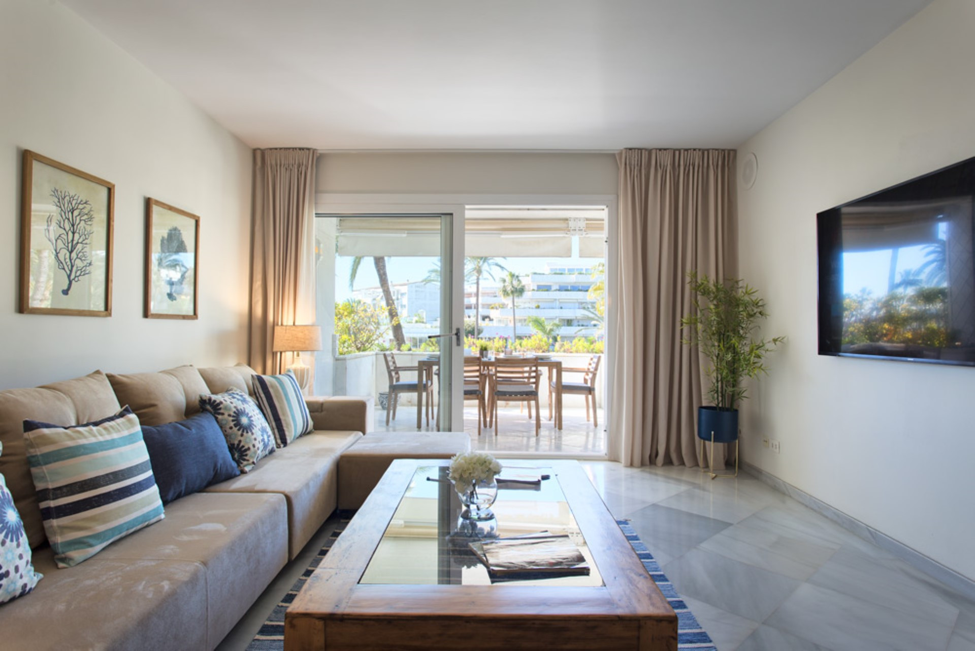 Stunning  3 bedrooms apartment  in  Los Granados,  firstline beach in Puerto Banus