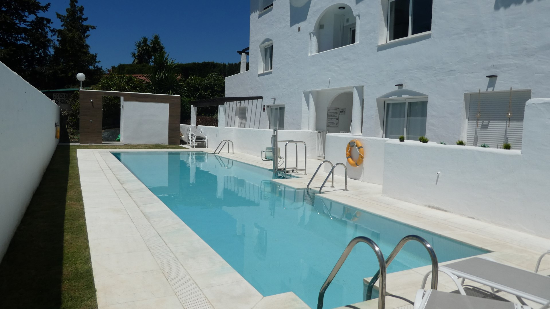 Moderno apartamento de dos dormitorios en el Valle del Golf