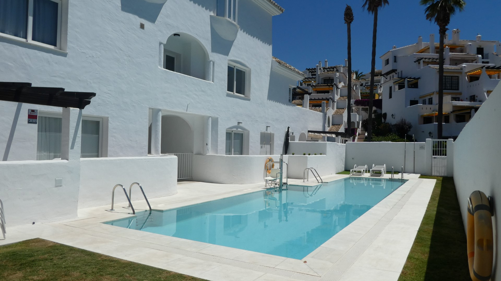 Moderno apartamento de dos dormitorios en el Valle del Golf