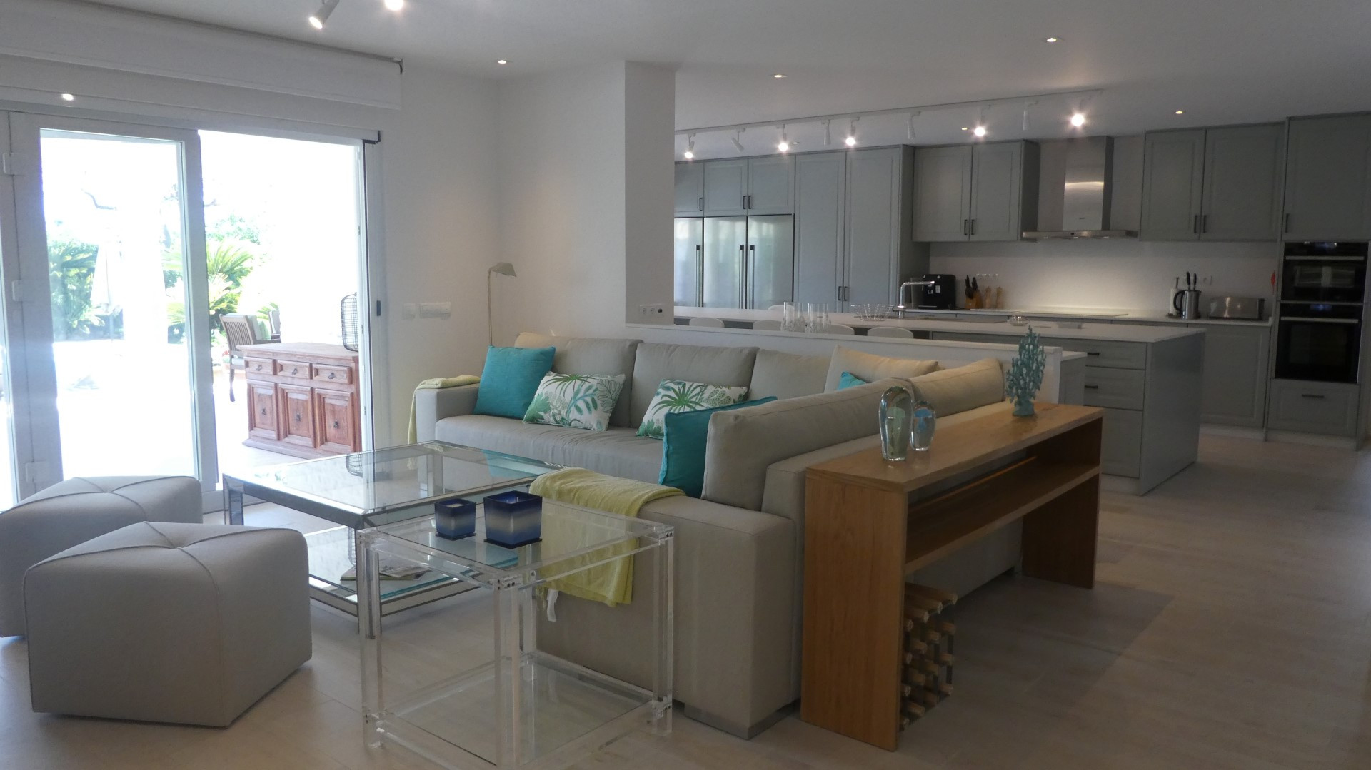 Mediterranean one floor villa recently refurbished in Atalaya Baja, Estepona