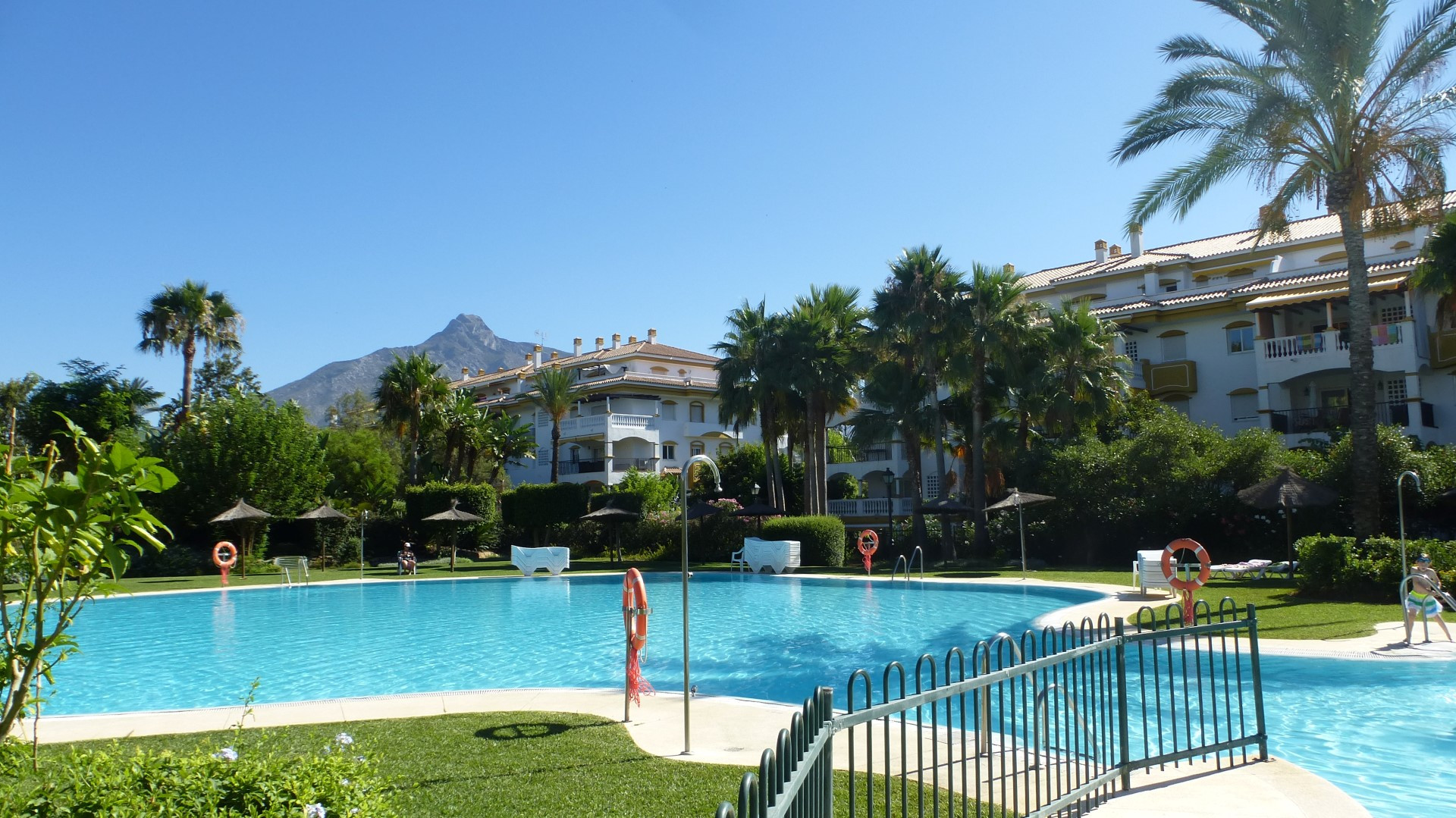 Perfectly located 3 bedroom penthouse in La Dama de Noche, Nueva Andalucia
