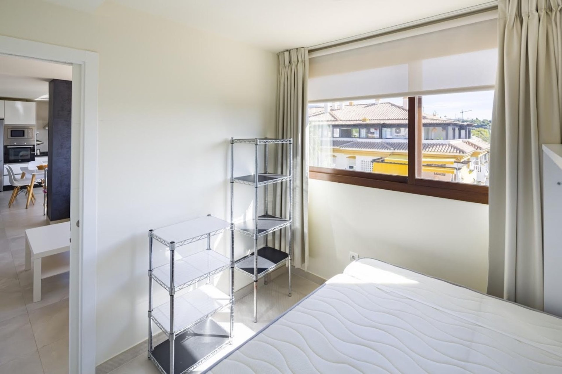 Perfectly located 3 bedroom penthouse in La Dama de Noche, Nueva Andalucia