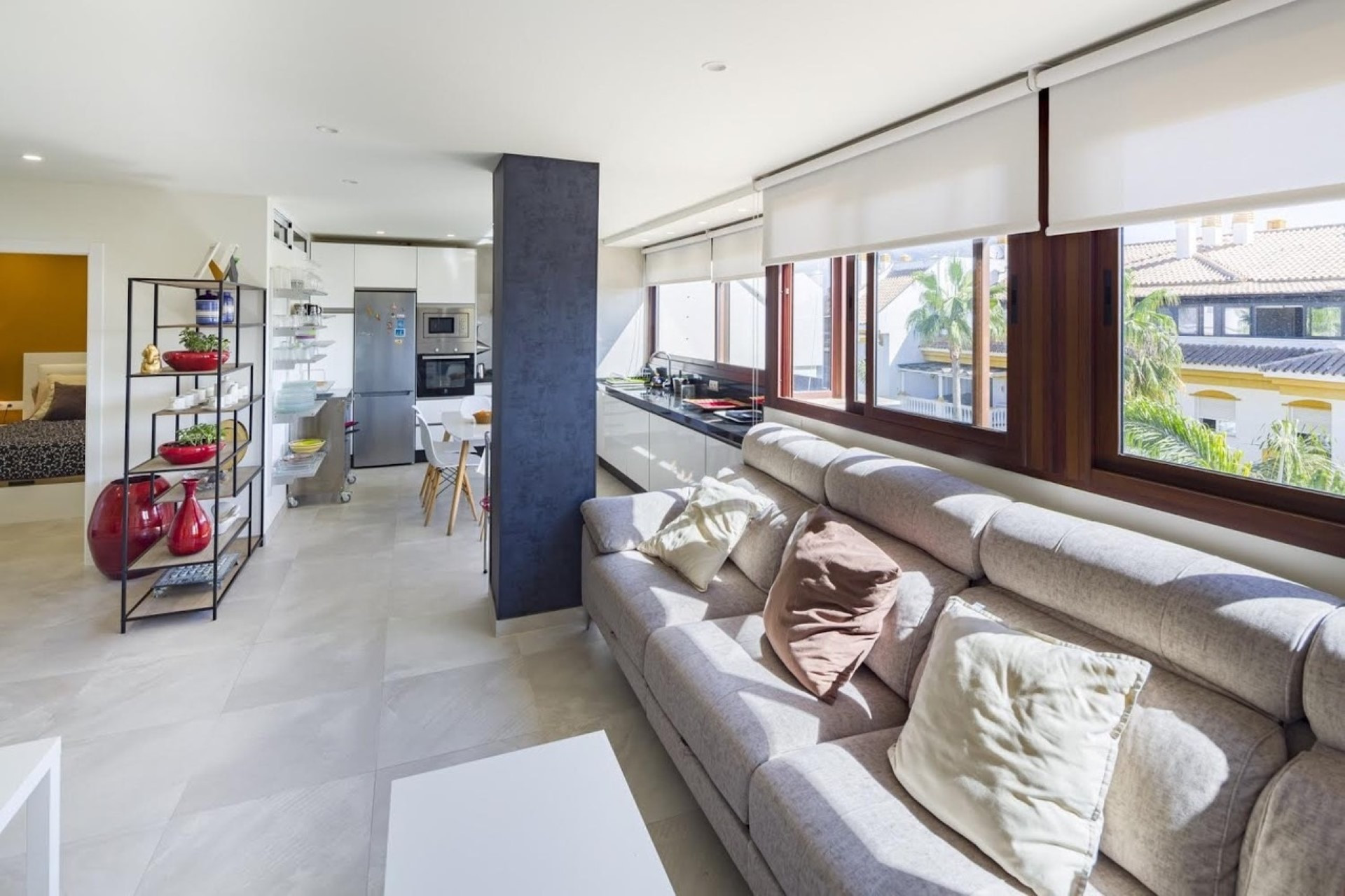 Perfectly located 3 bedroom penthouse in La Dama de Noche, Nueva Andalucia