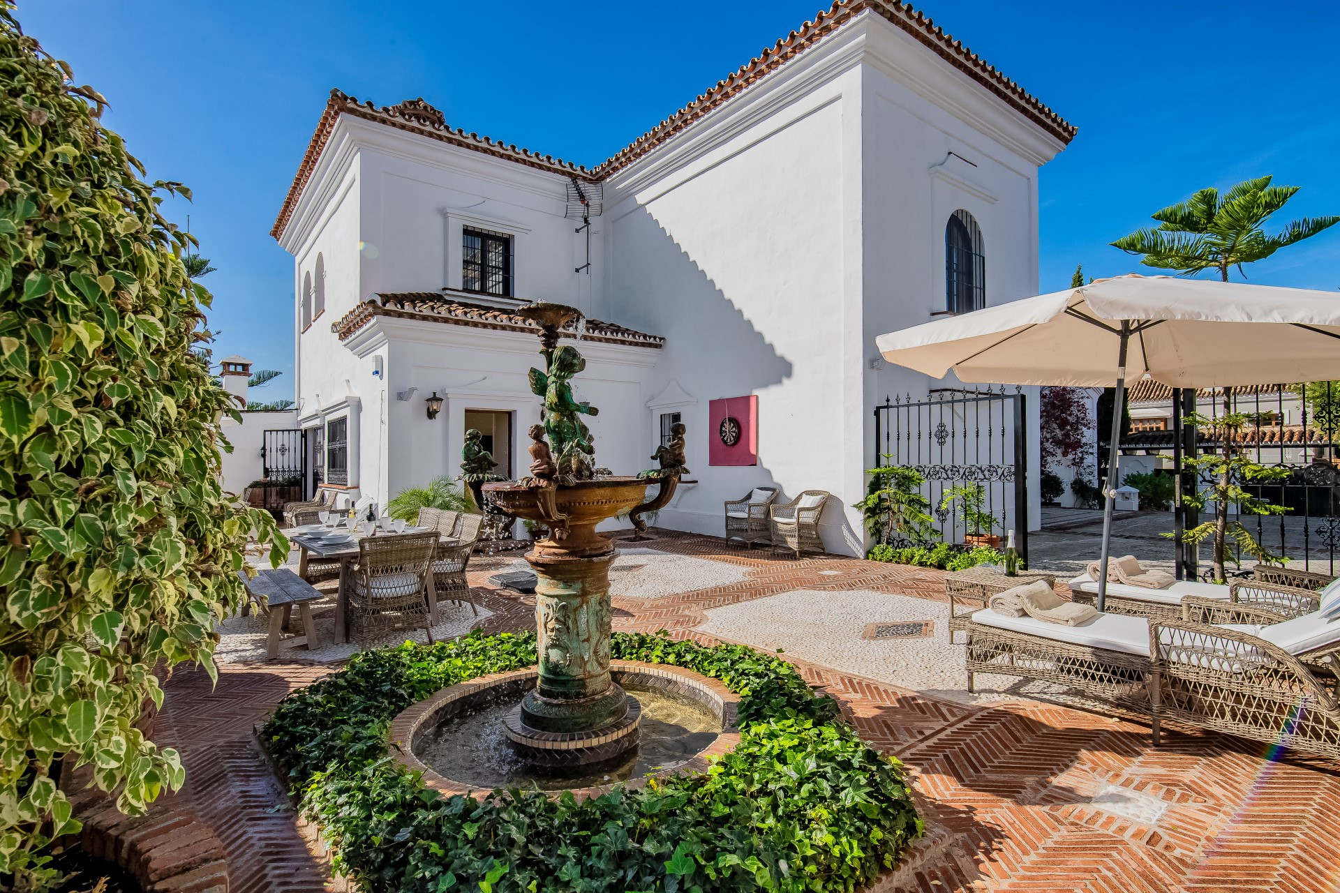 Villa for rent in Elviria, Marbella