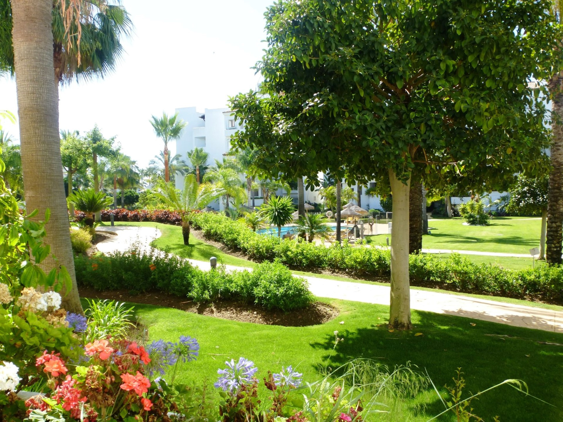 A spacious 3 bedroom apartment in Costalita, Estepona