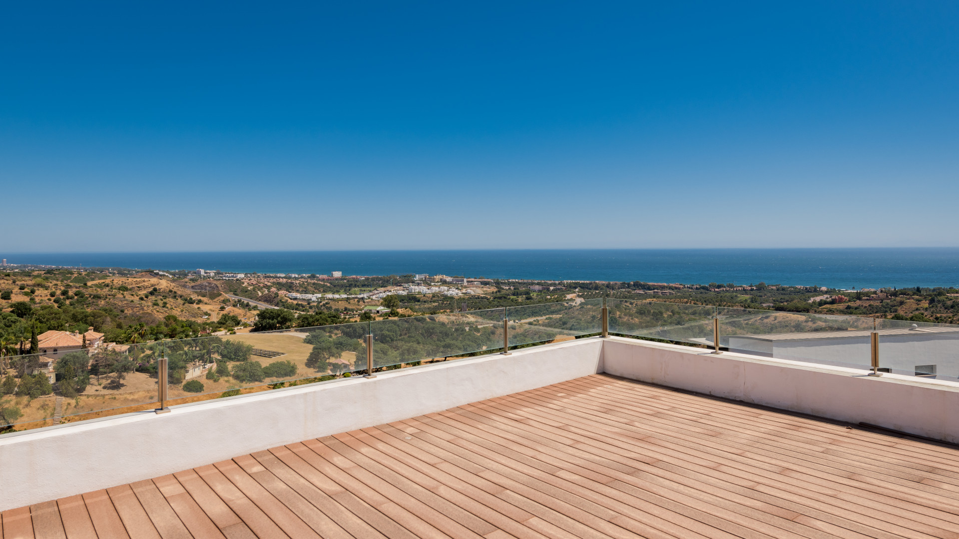 Newly built designer villa with stunning panoramic sea views in Altos de los Monteros