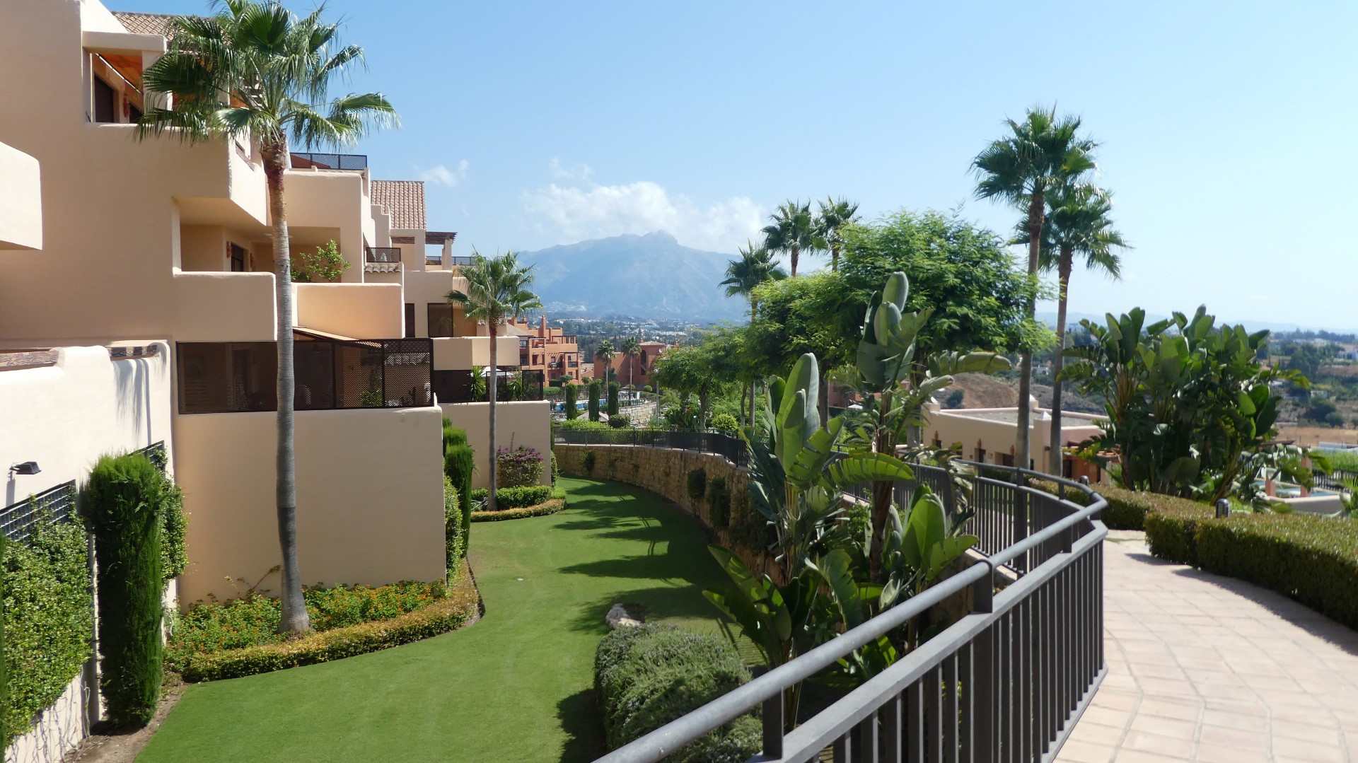 A comfortable 2 bedroom apartment in Las Lomas de Conde Luque, Benahavís