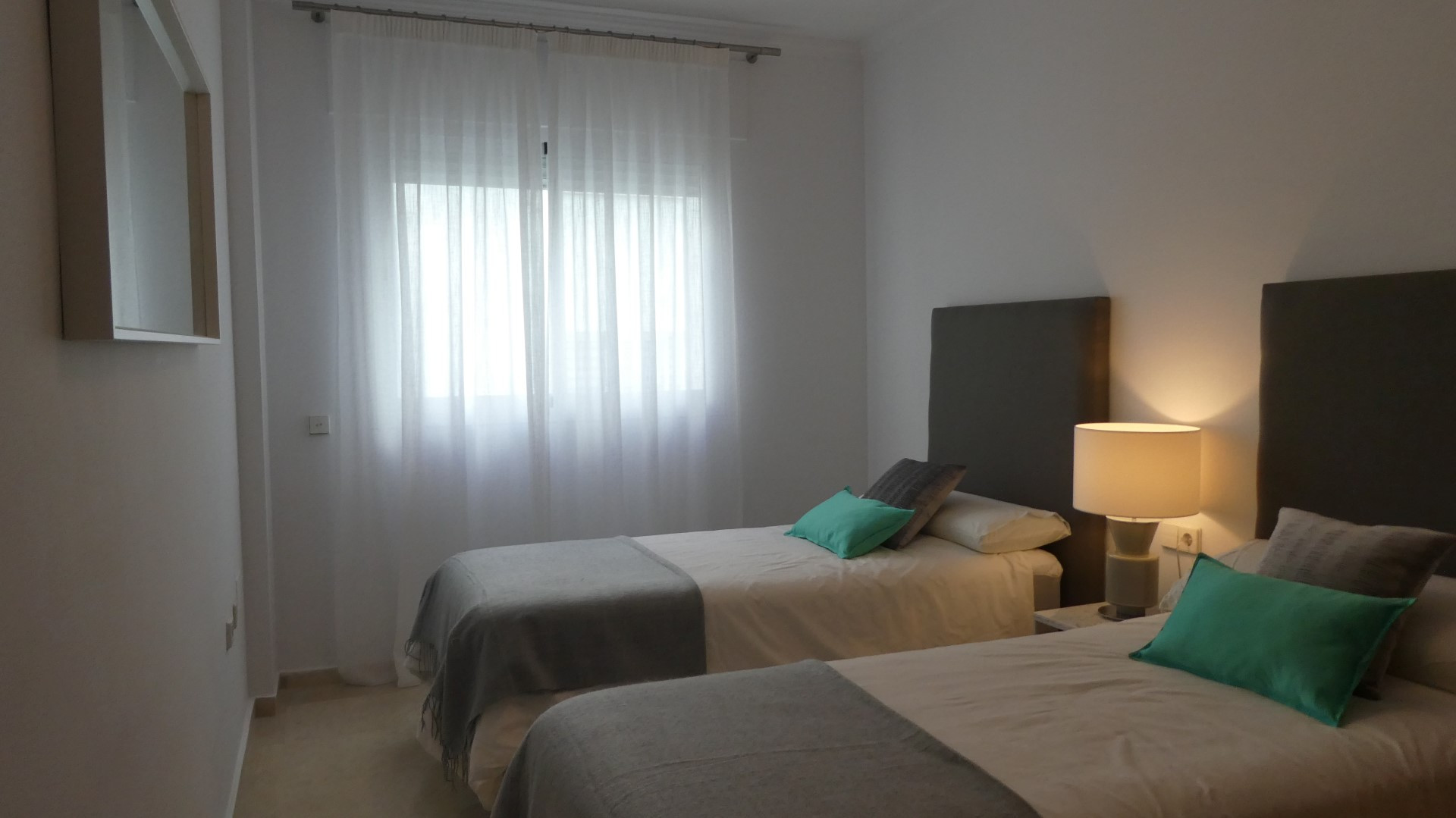 apartamento de 3 dormitorios en pleno centro de Marbella con vistas al mar.