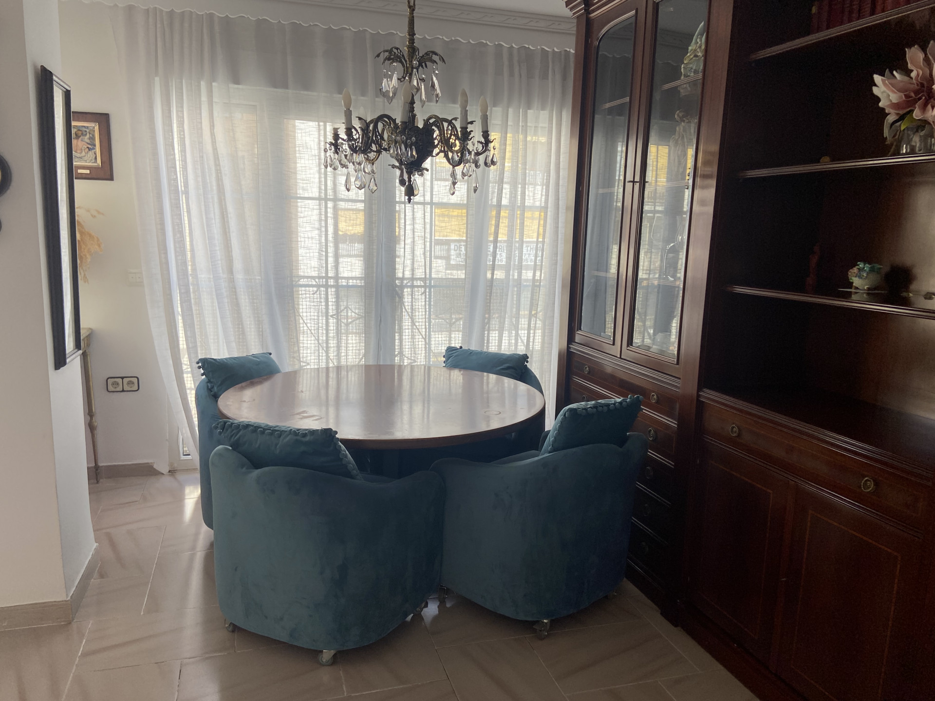 Apartamento reformado de 2 dormitorios junto a la playa en el centro de Marbella