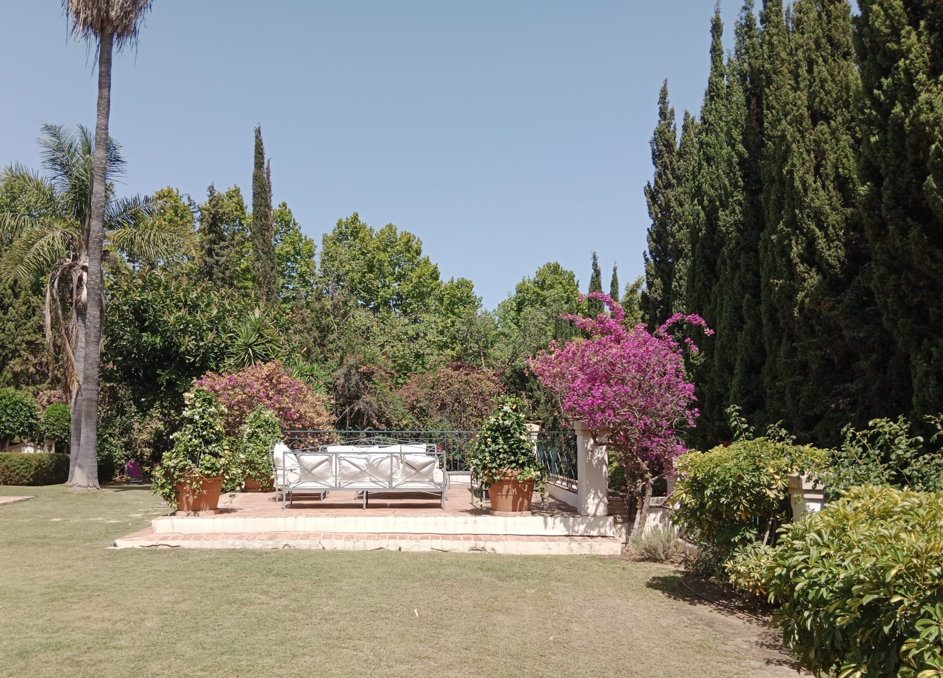 Fantastic classic style villa in Golden Mile Marbella.