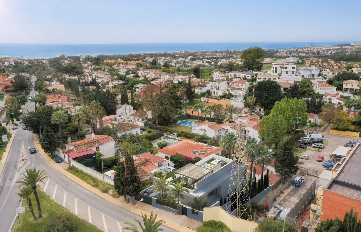 Lovely villa in Nueva Andalucia with panoramic views