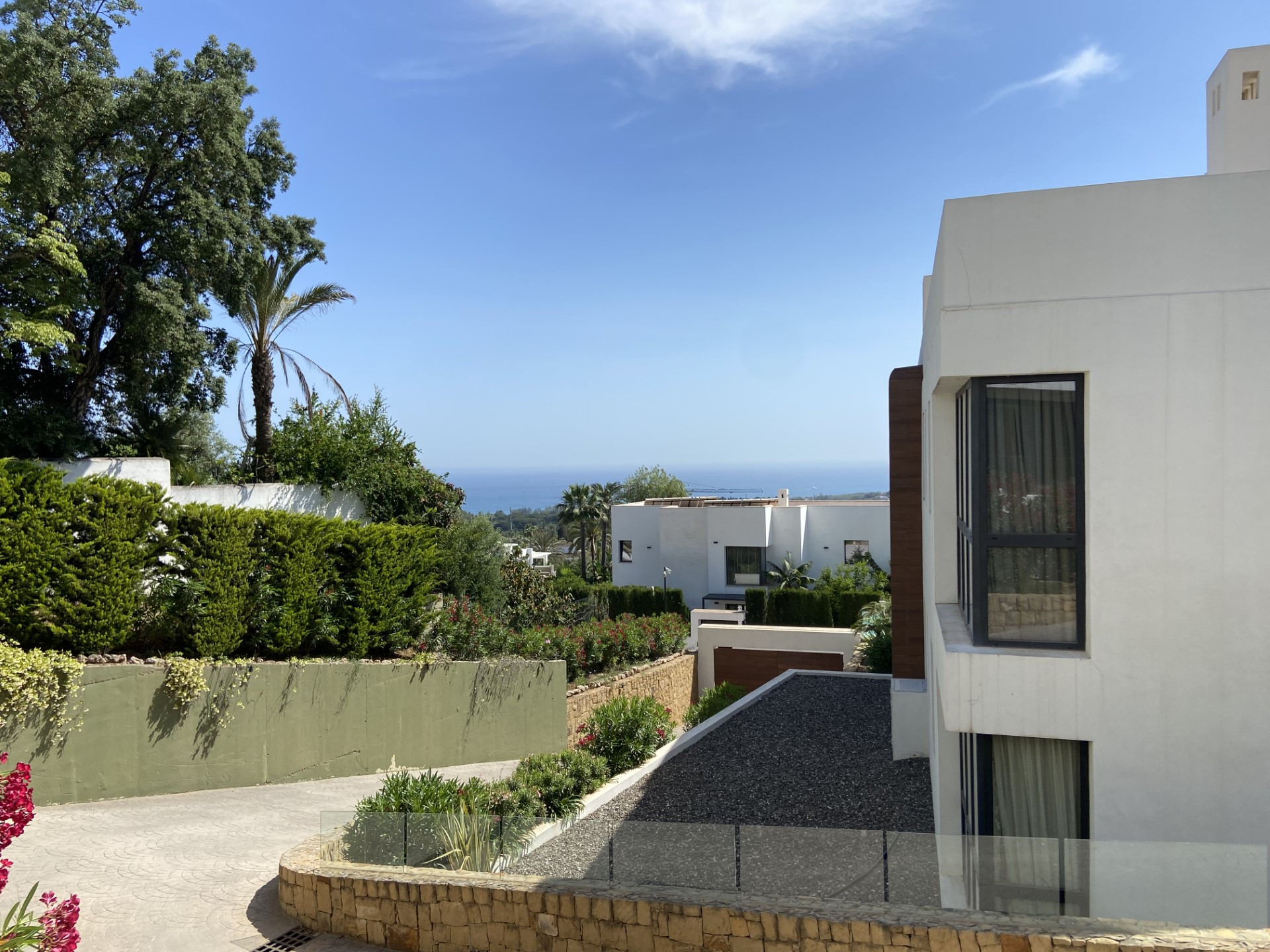 Stunning duplex ground floor apartment in La Reserva de Sierra Blanca