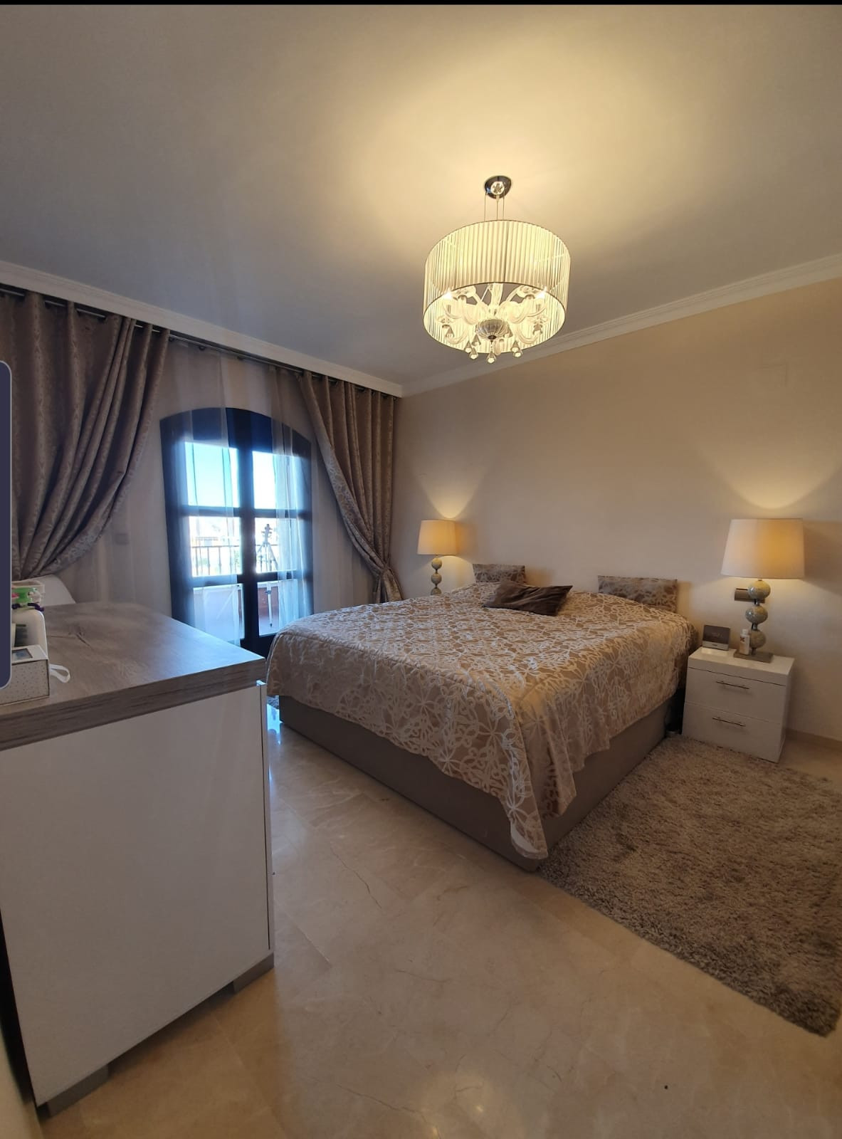 Adosada en venta de 4 dormitorios en la Urbanización Villas y Golf en Guadalmina Alta, Marbella.