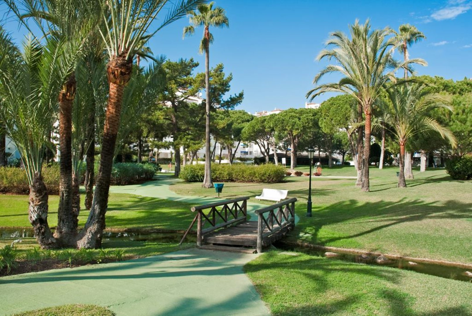 Fabuloso estudio en el corazón de Puerto Banús.