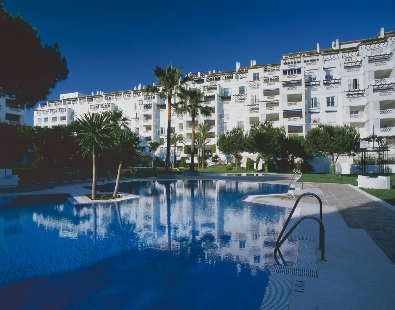 Fabuloso estudio en el corazón de Puerto Banús.