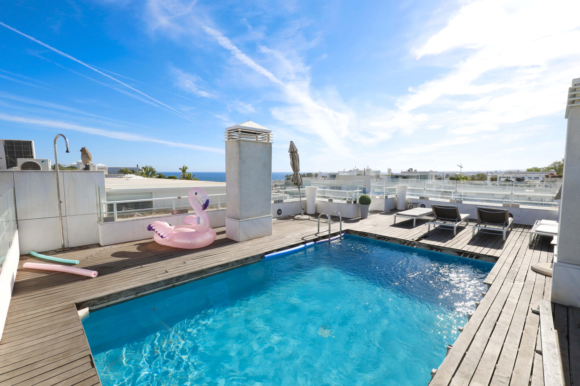 A stunning 6 bedroom duplex penthouse in El Embrujo Banus