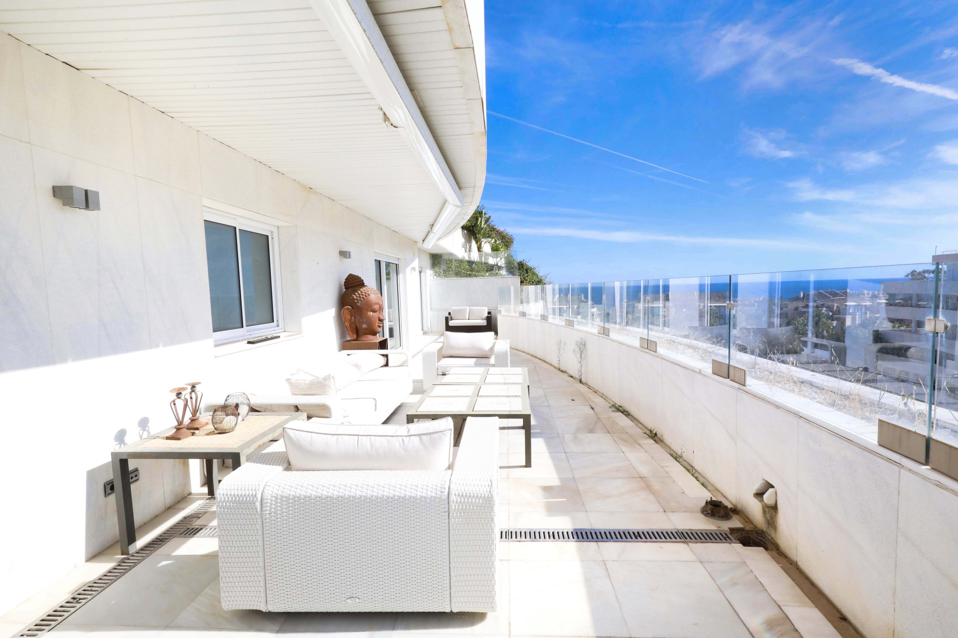 A stunning 6 bedroom duplex penthouse in El Embrujo Banus