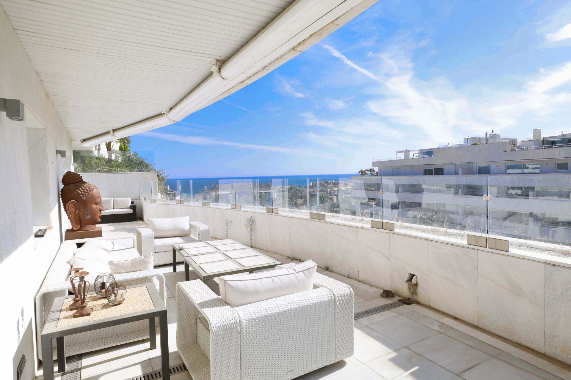 A stunning 6 bedroom duplex penthouse in El Embrujo Banus