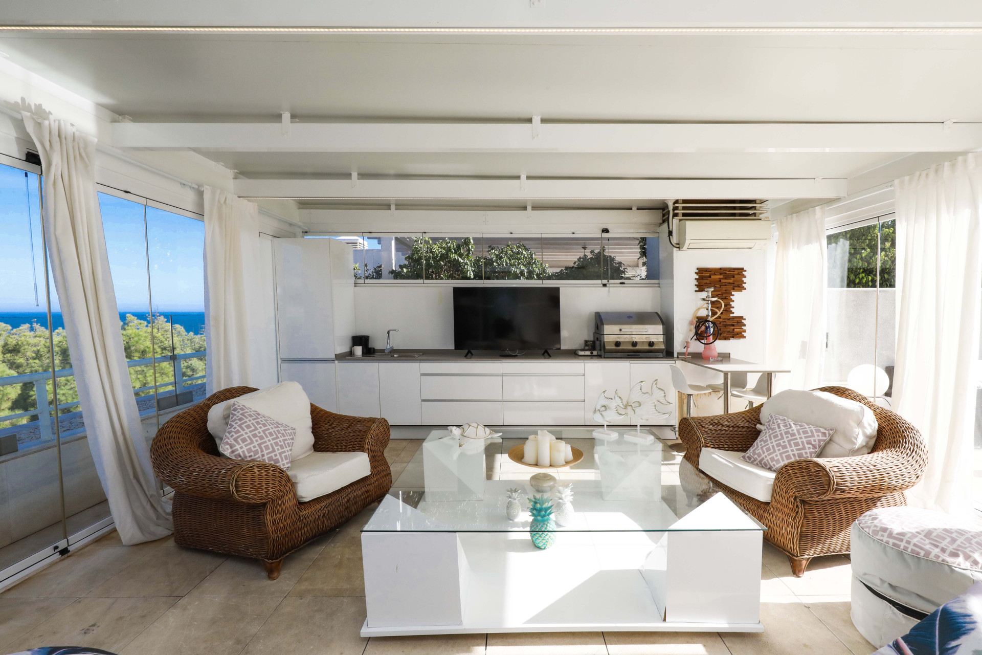 A stunning 6 bedroom duplex penthouse in El Embrujo Banus