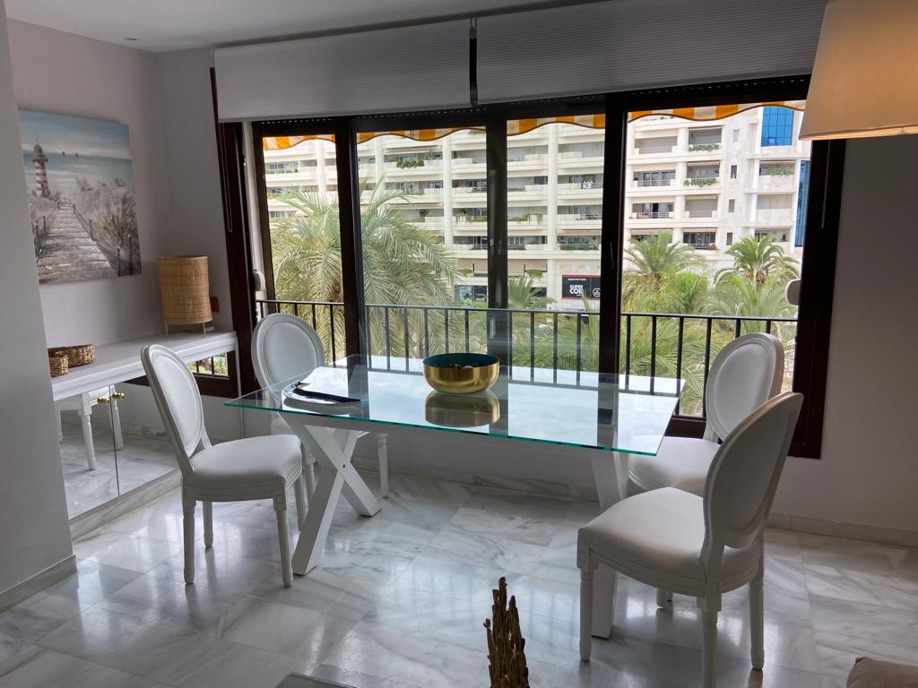 Modern 2 bedroom apartment in Jardines del Puerto, Puerto Banus