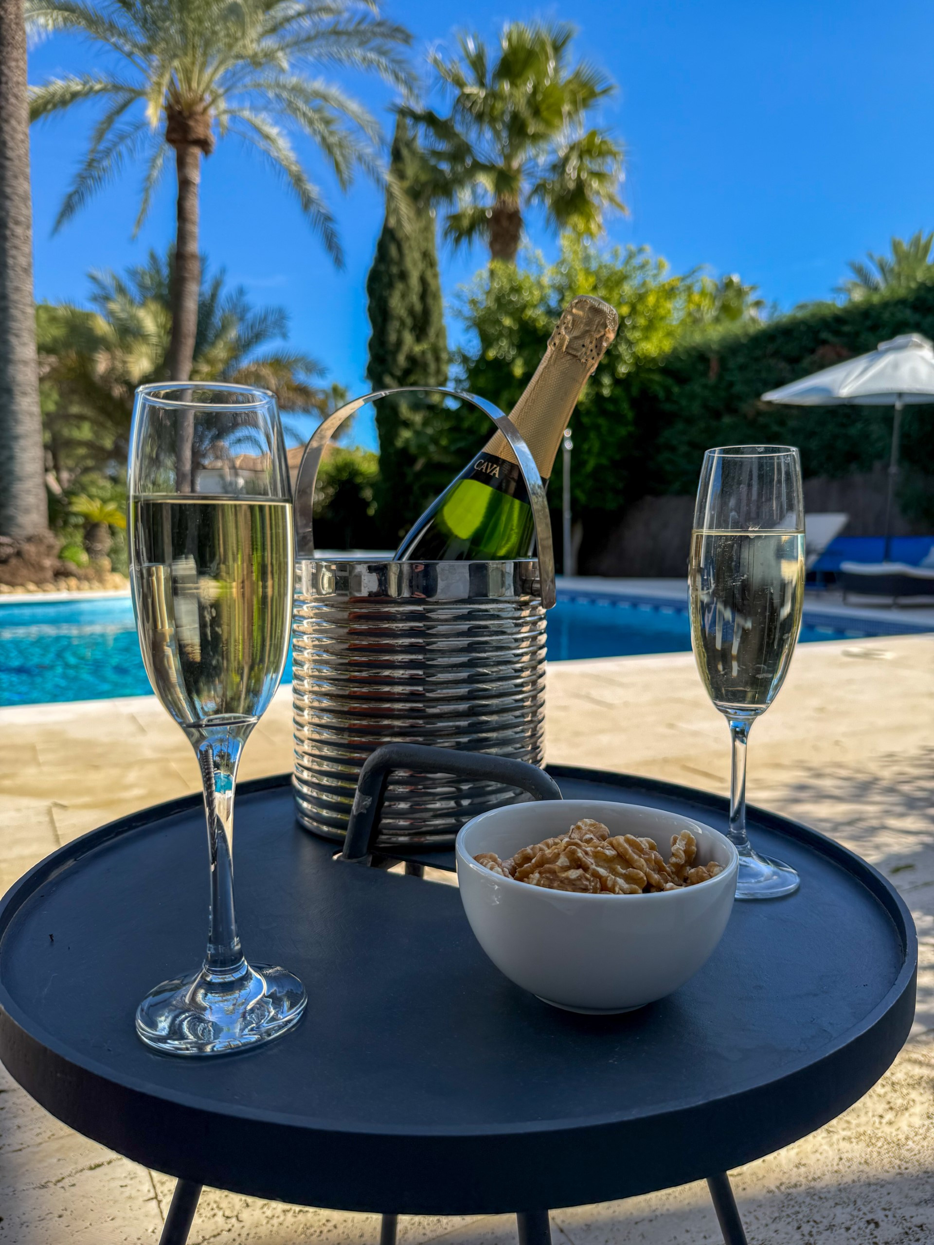 Spectacular contemporary 5 bedroom villa in Las Brisas