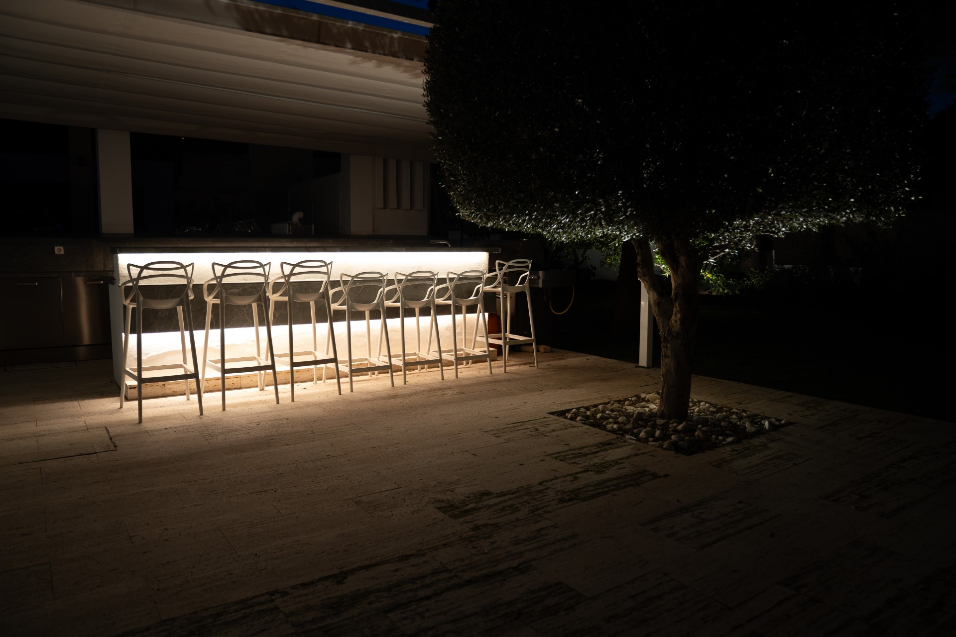 Spectacular contemporary 5 bedroom villa in Las Brisas