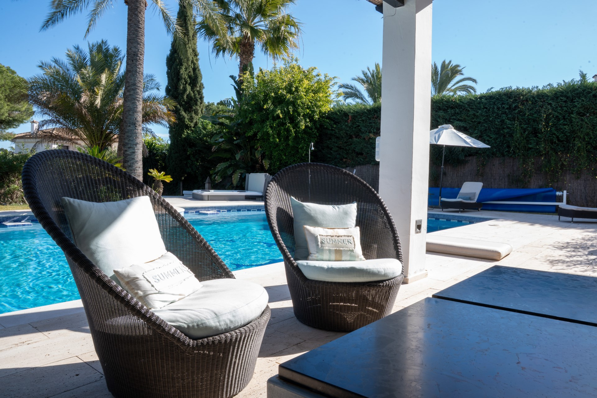 Spectacular contemporary 5 bedroom villa in Las Brisas