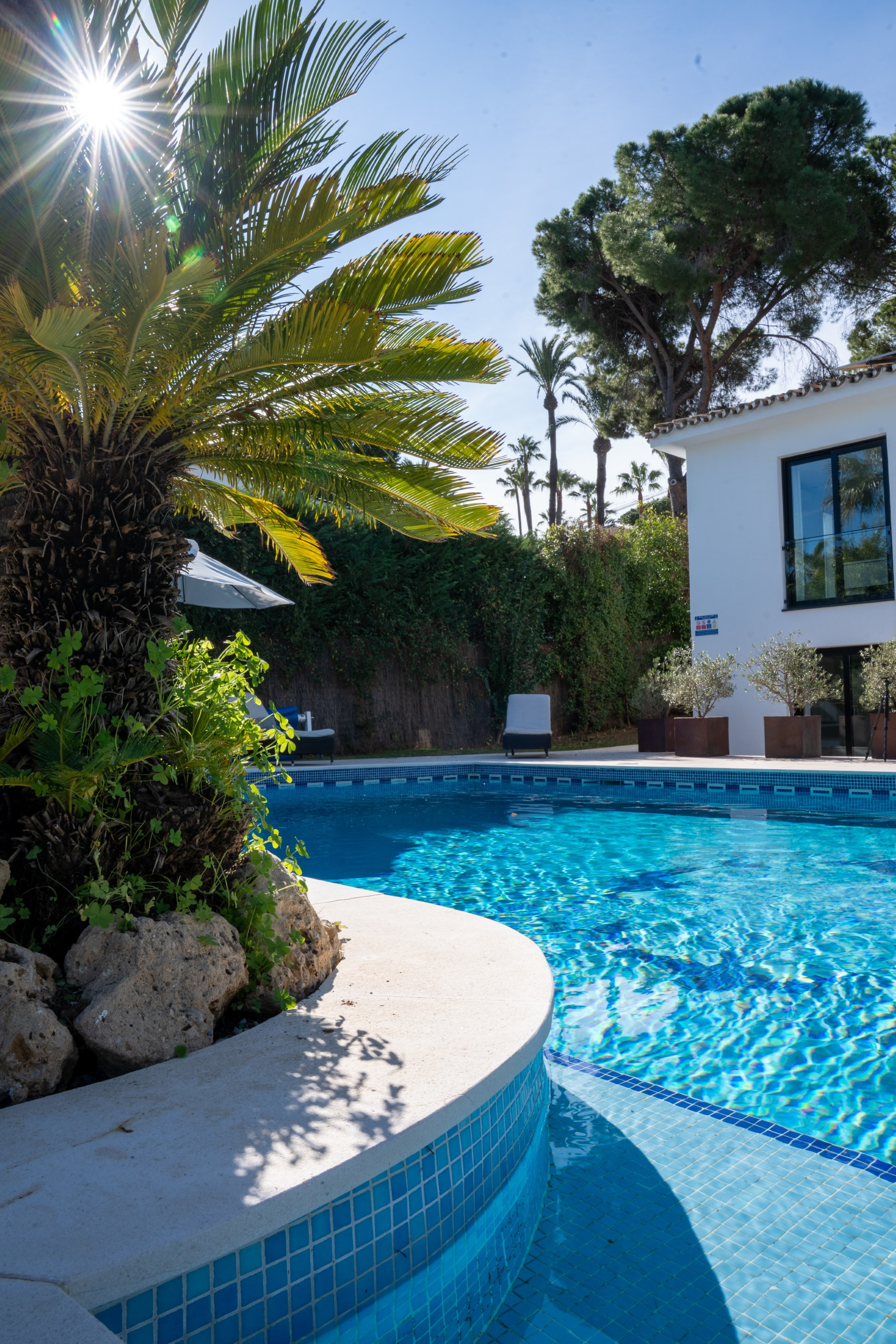 Spectacular contemporary 5 bedroom villa in Las Brisas