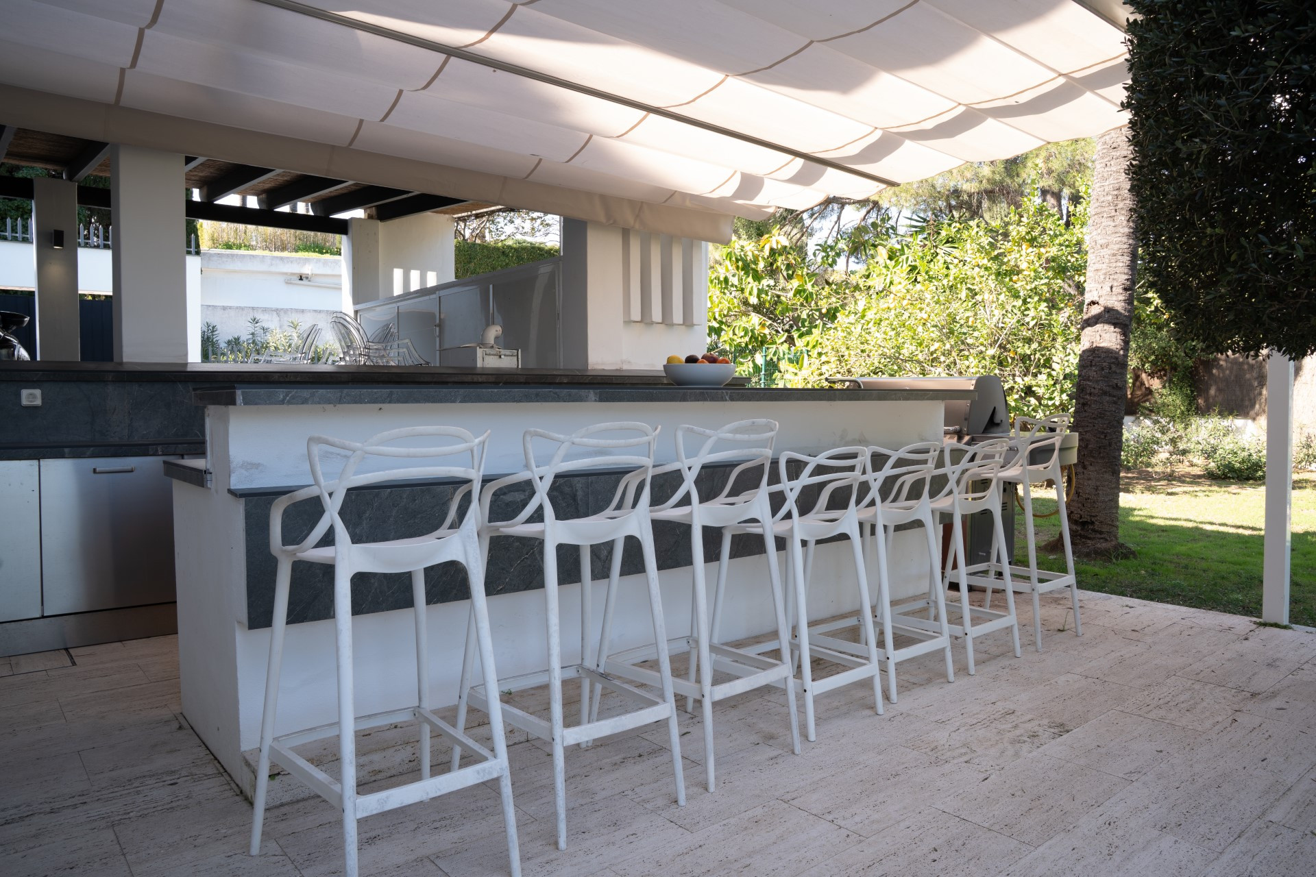 Spectacular contemporary 5 bedroom villa in Las Brisas