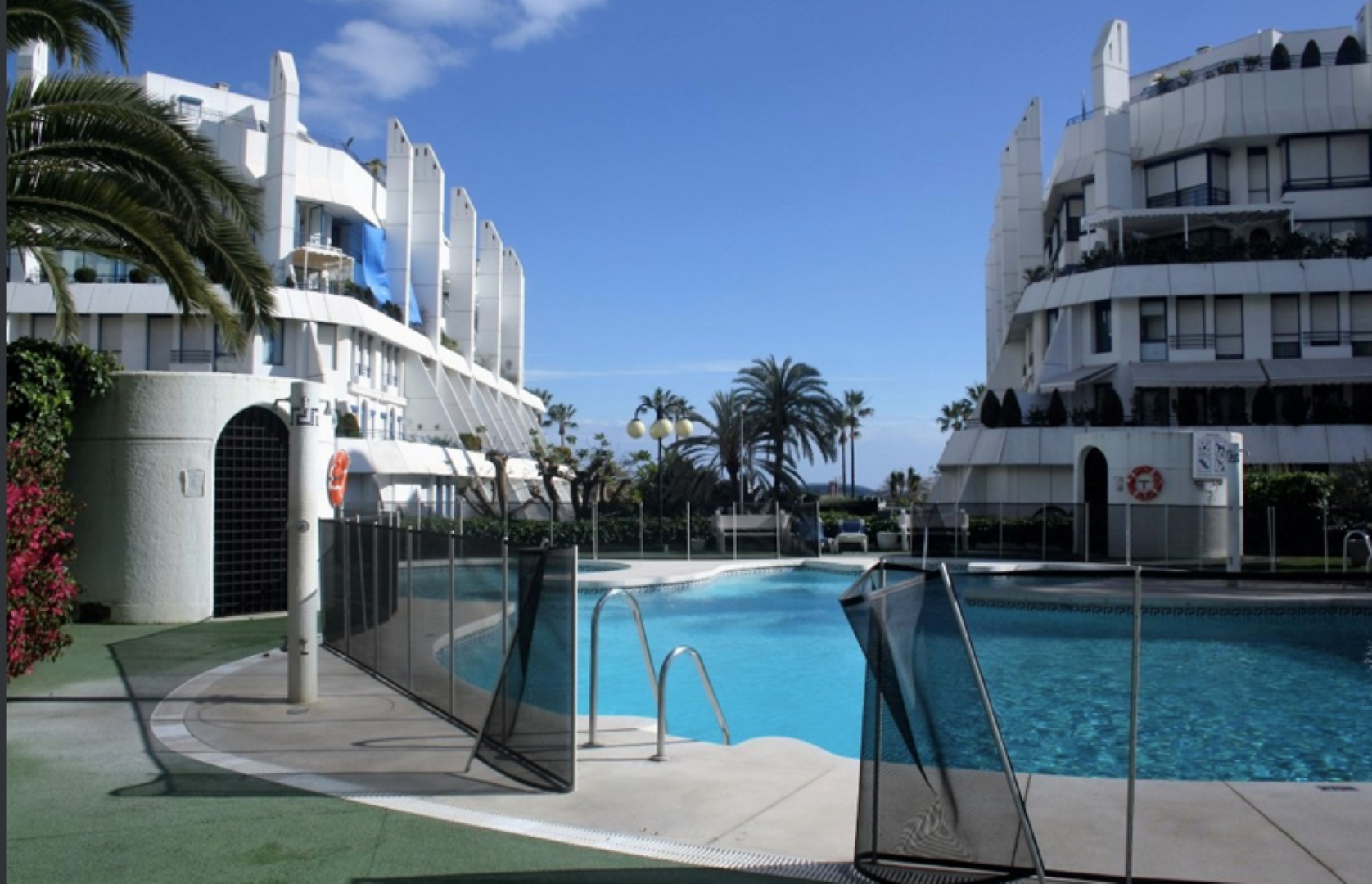 Central apartment for rent 2nd line beach in Marbella