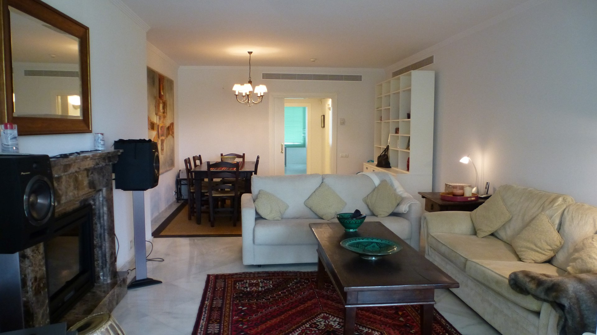 Ground floor elegant corner apartment in Los Granados Golf